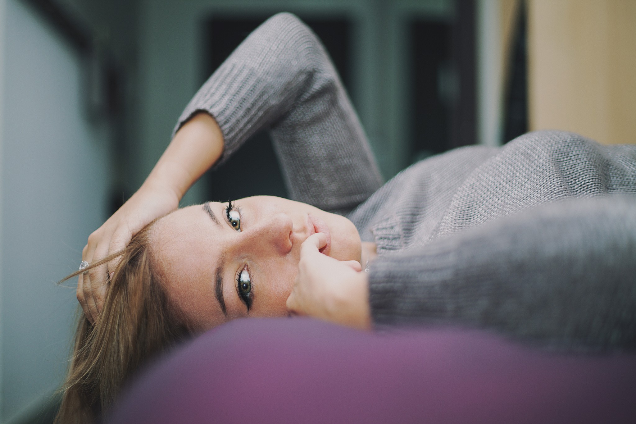 Women Looking At Viewer Hands On Head Green Eyes Grey Sweater Finger On Lips Lying Down Touching Hai 2048x1365