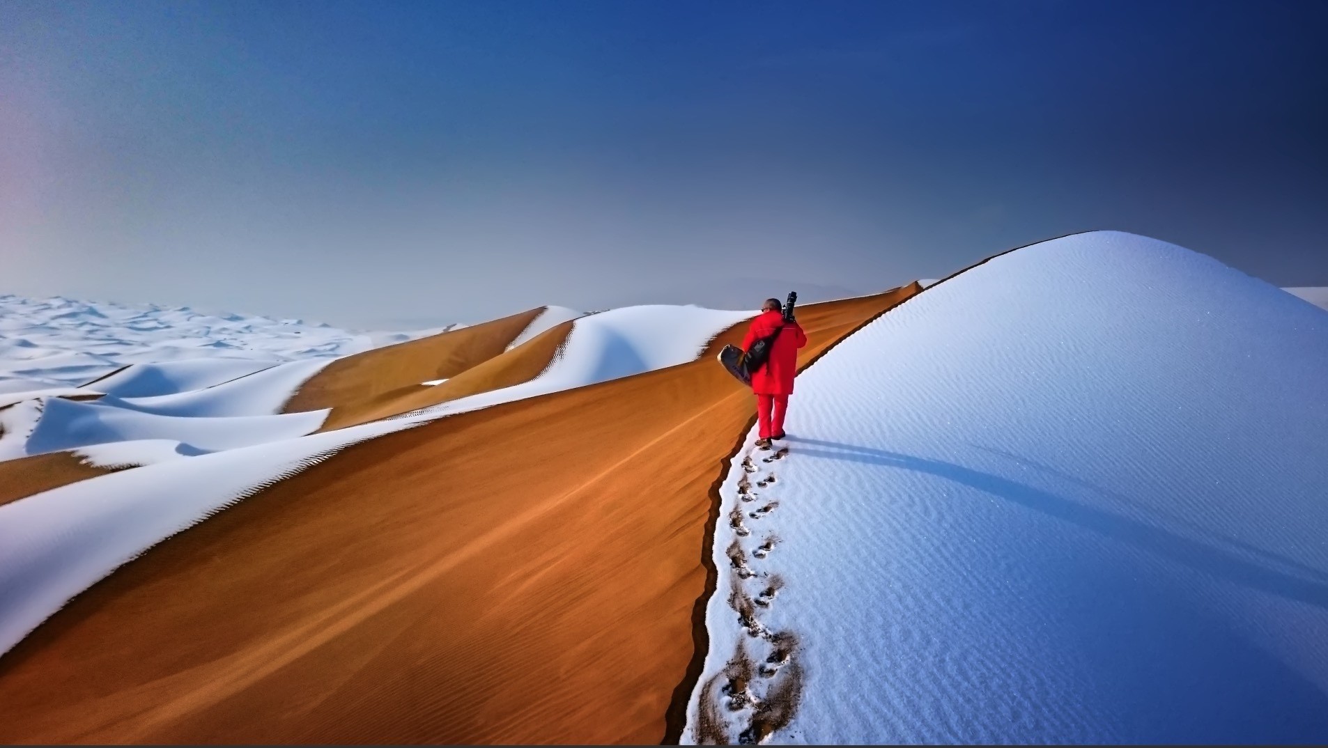 Sand Dunes Snow Men Footprints 1906x1074