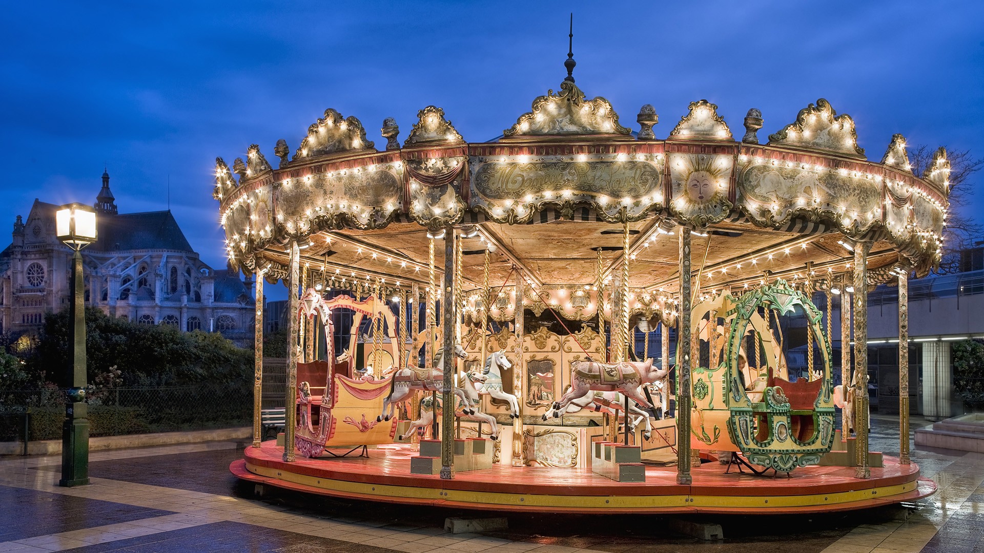 Paris Merry Go Round Carousel Horse 1920x1080