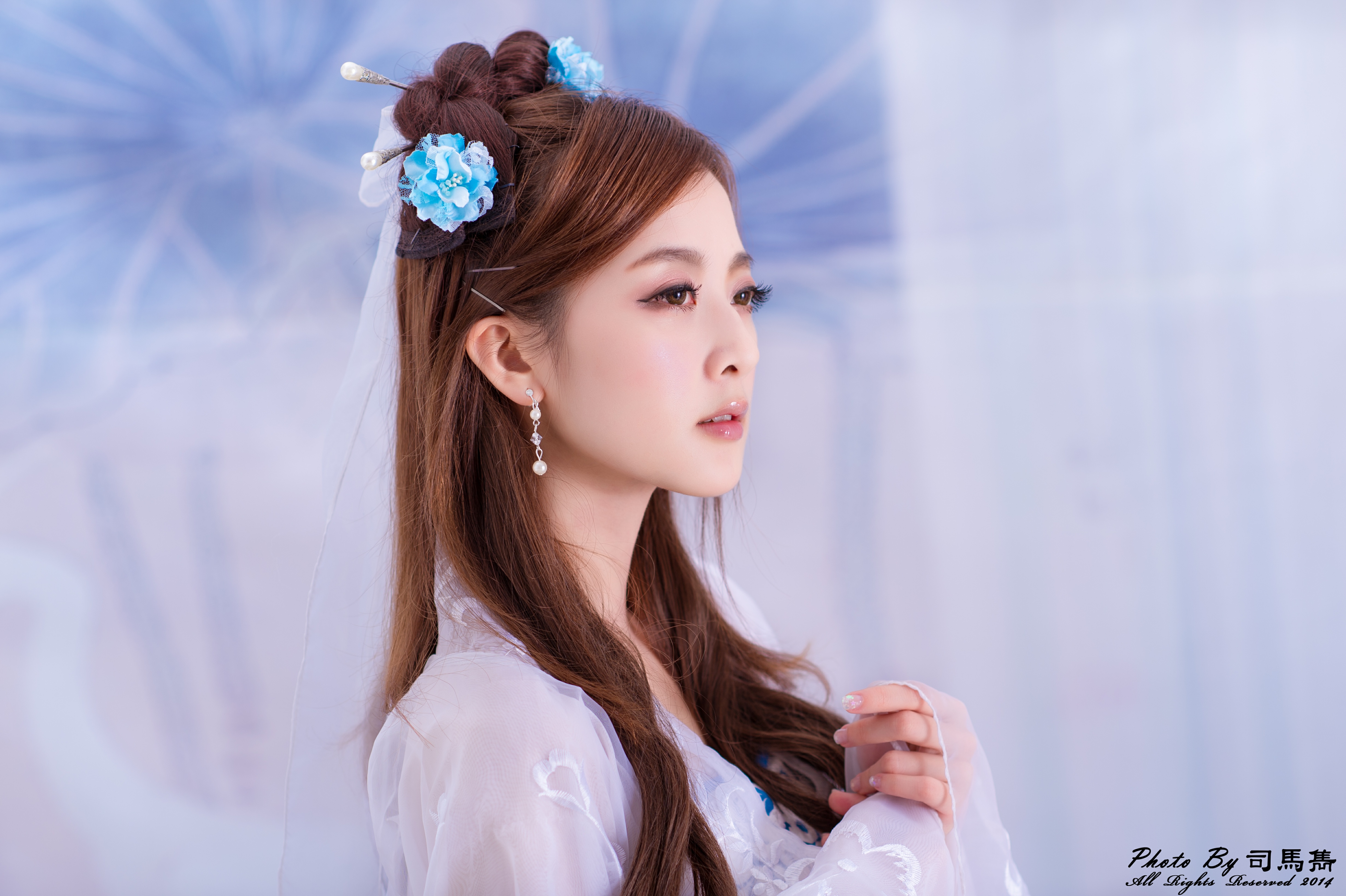 Mikako Zhang Kaijie Asian Taiwanese Chinese Hair Dress Hairpin Earrings Face 4928x3280
