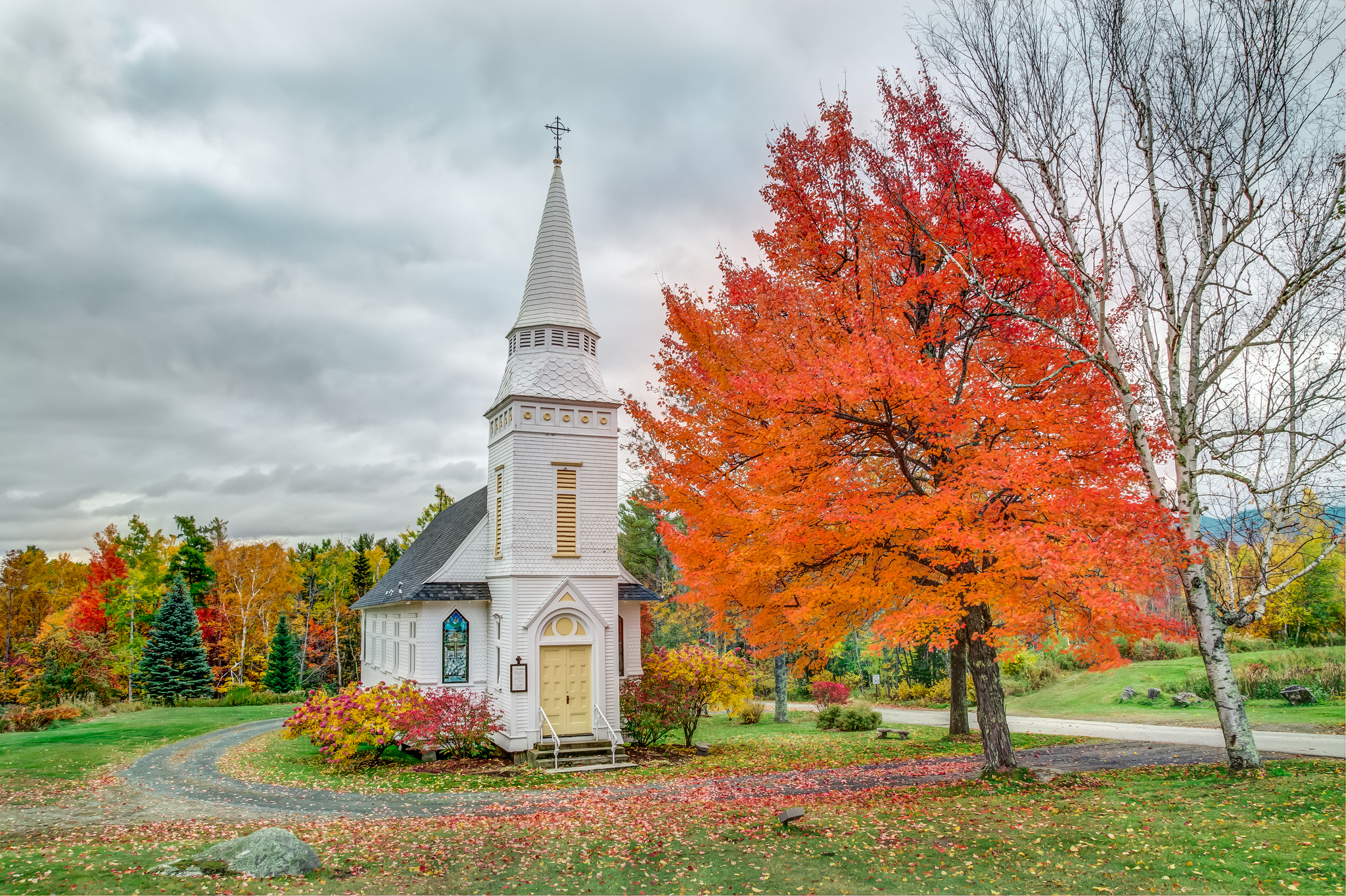Religious Chapel Church Fall Tree Foliage 2048x1365