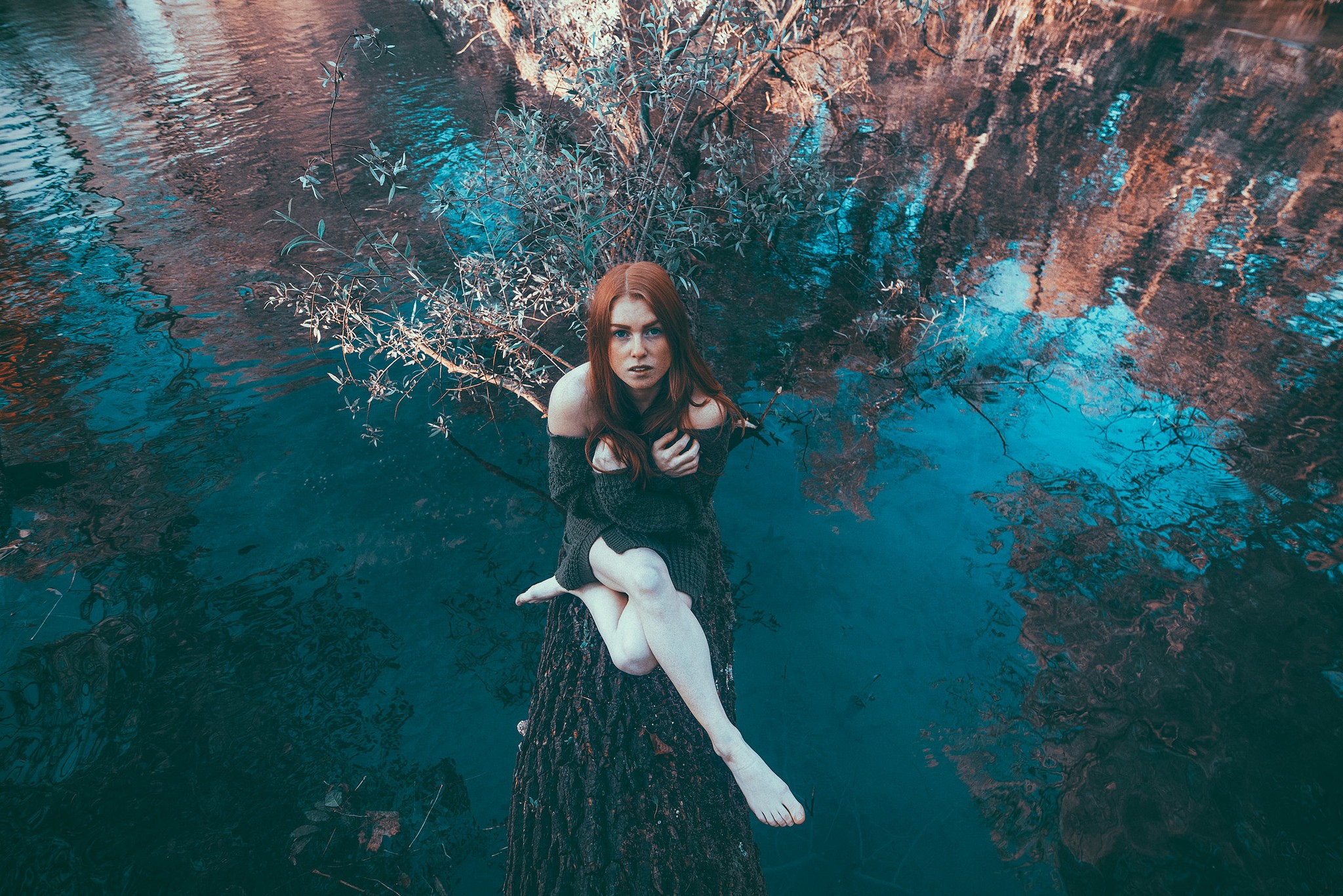 Women Redhead Legs Barefoot Bare Shoulders Hands On Chest Water Women Outdoors 2048x1366
