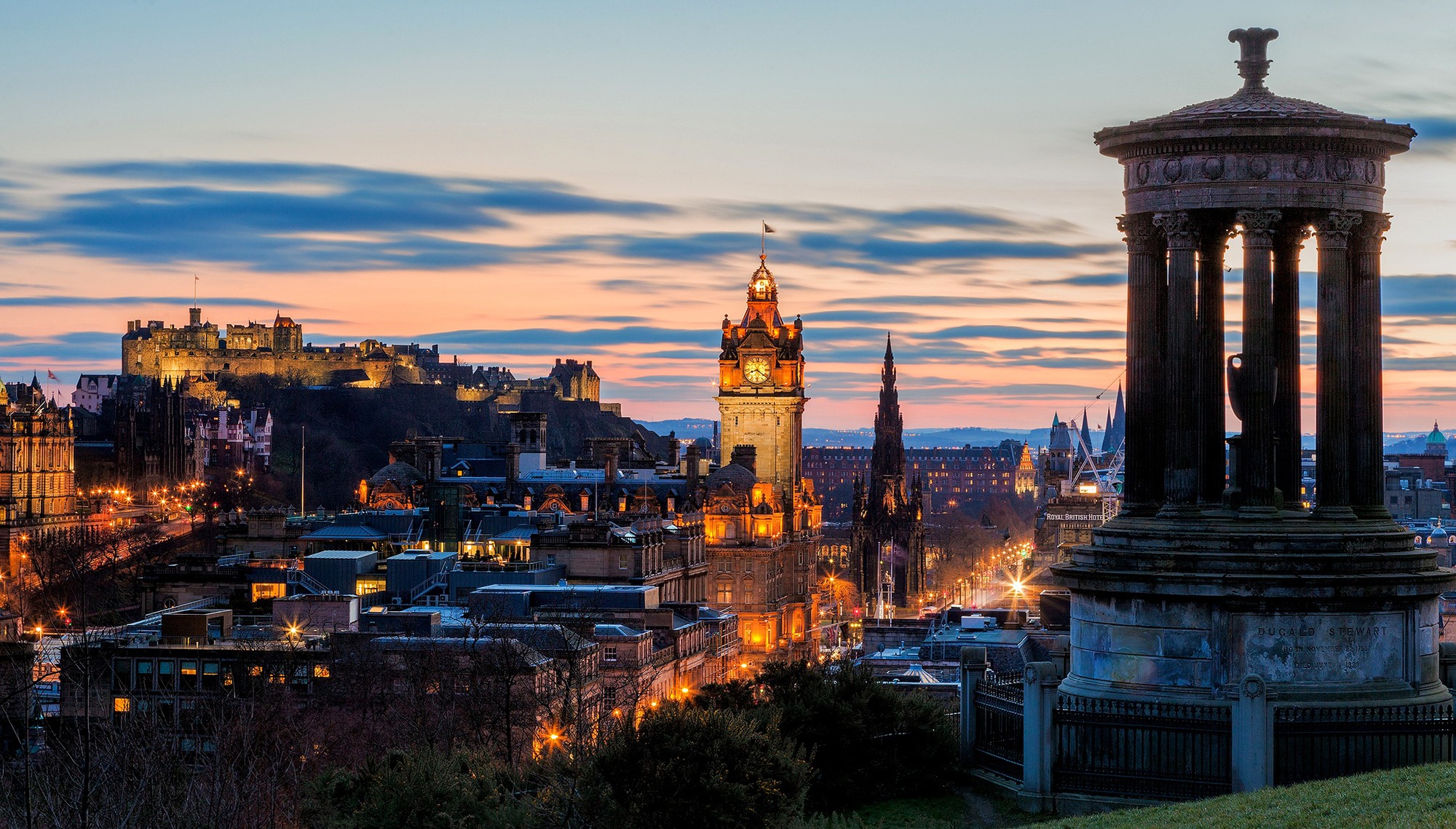 Cityscape Edinburgh Scotland Castle Hills Old Building Sky Clouds Sunset Lights Church Monuments Fla 2000x1138