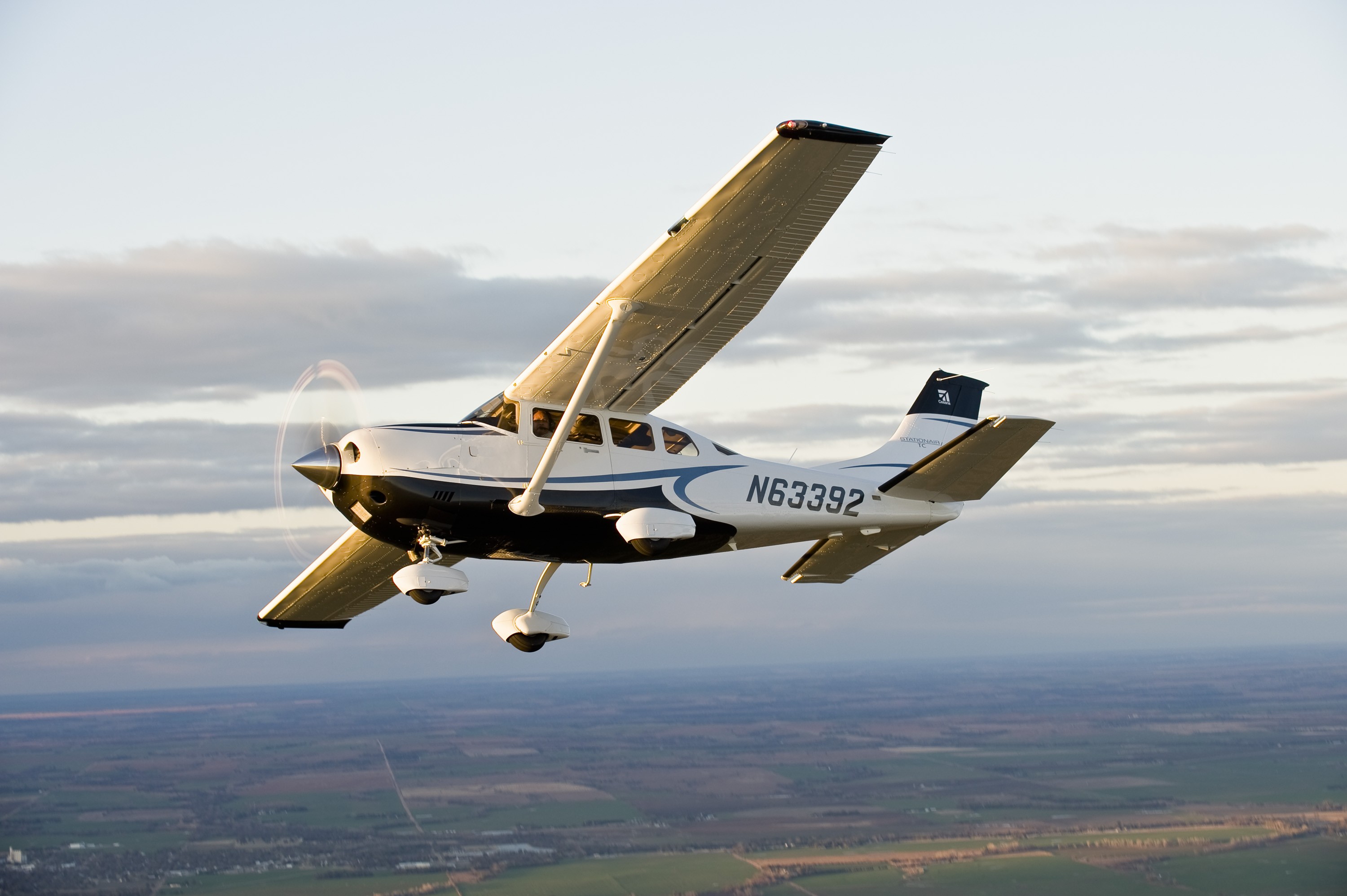 Cessna Flying Aircraft Vehicle 3000x1996