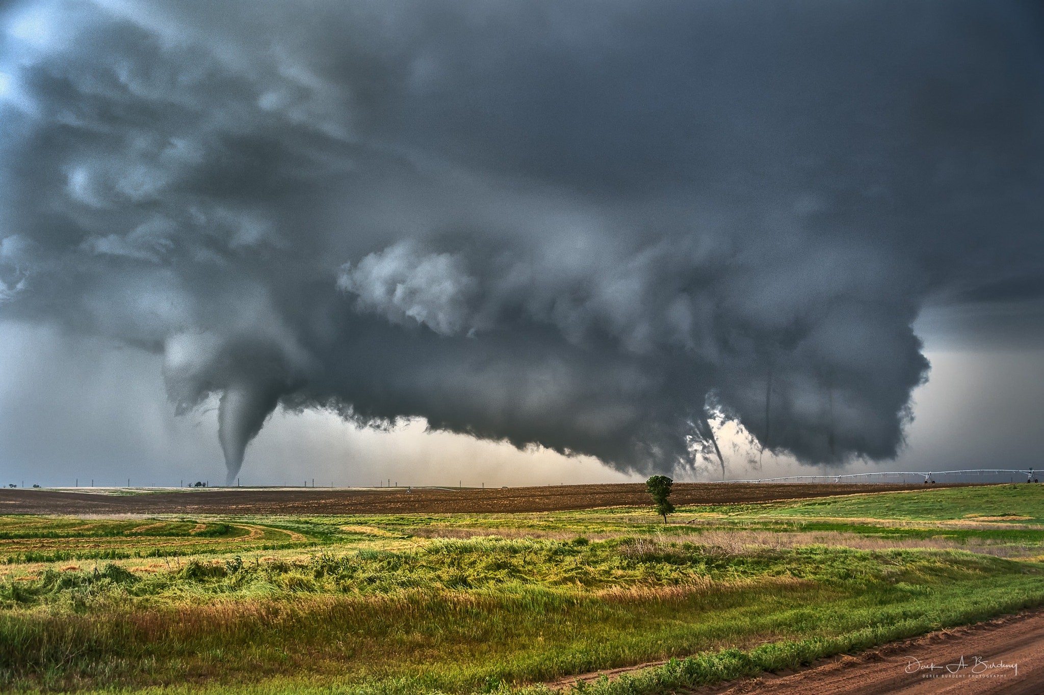 500px Field Landscape Storm Sky Clouds Tornado 2048x1365