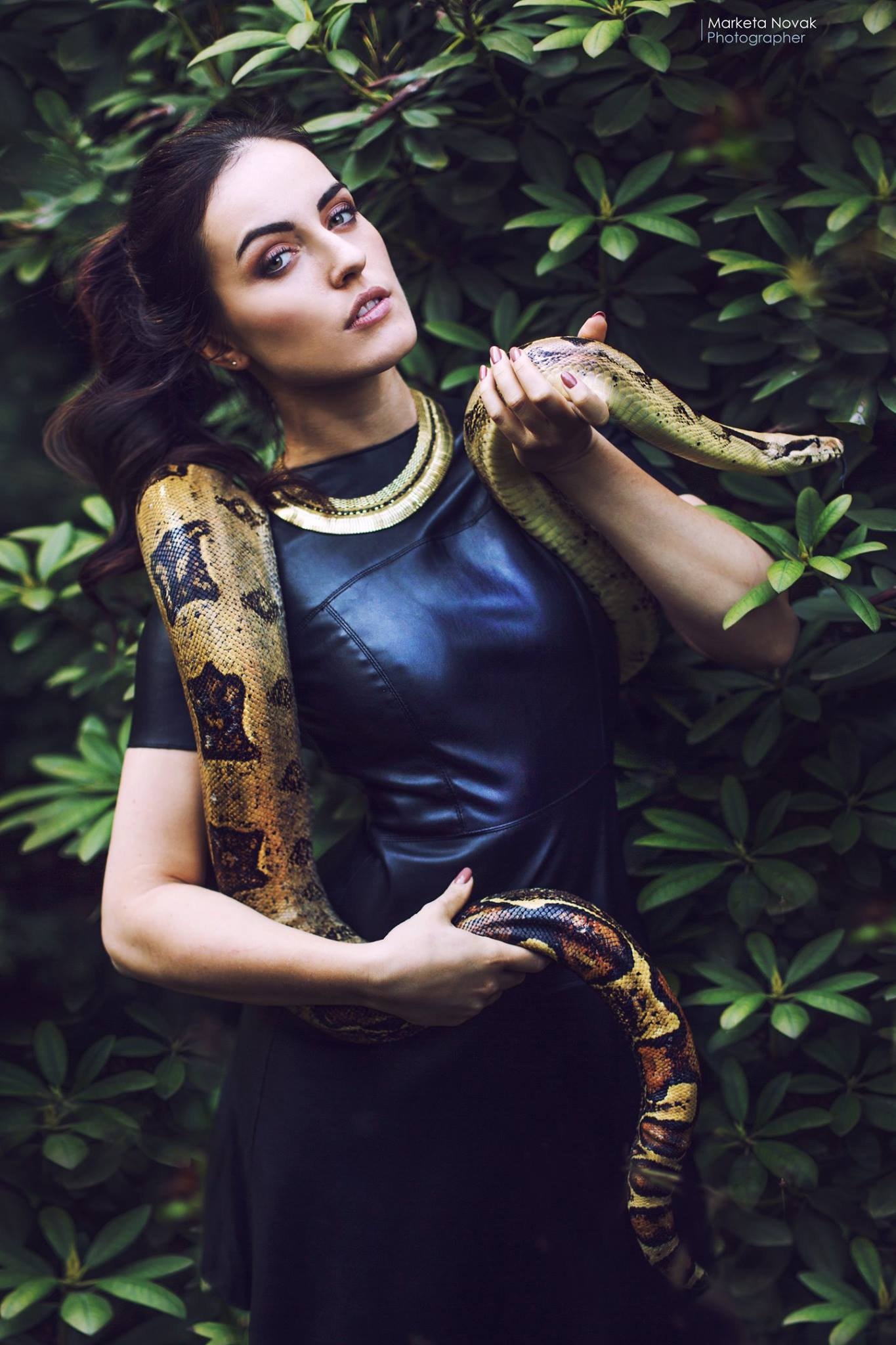 Snake Fantasy Girl Reptiles Women Marketa Novak 500px Model Women Outdoors 1365x2048