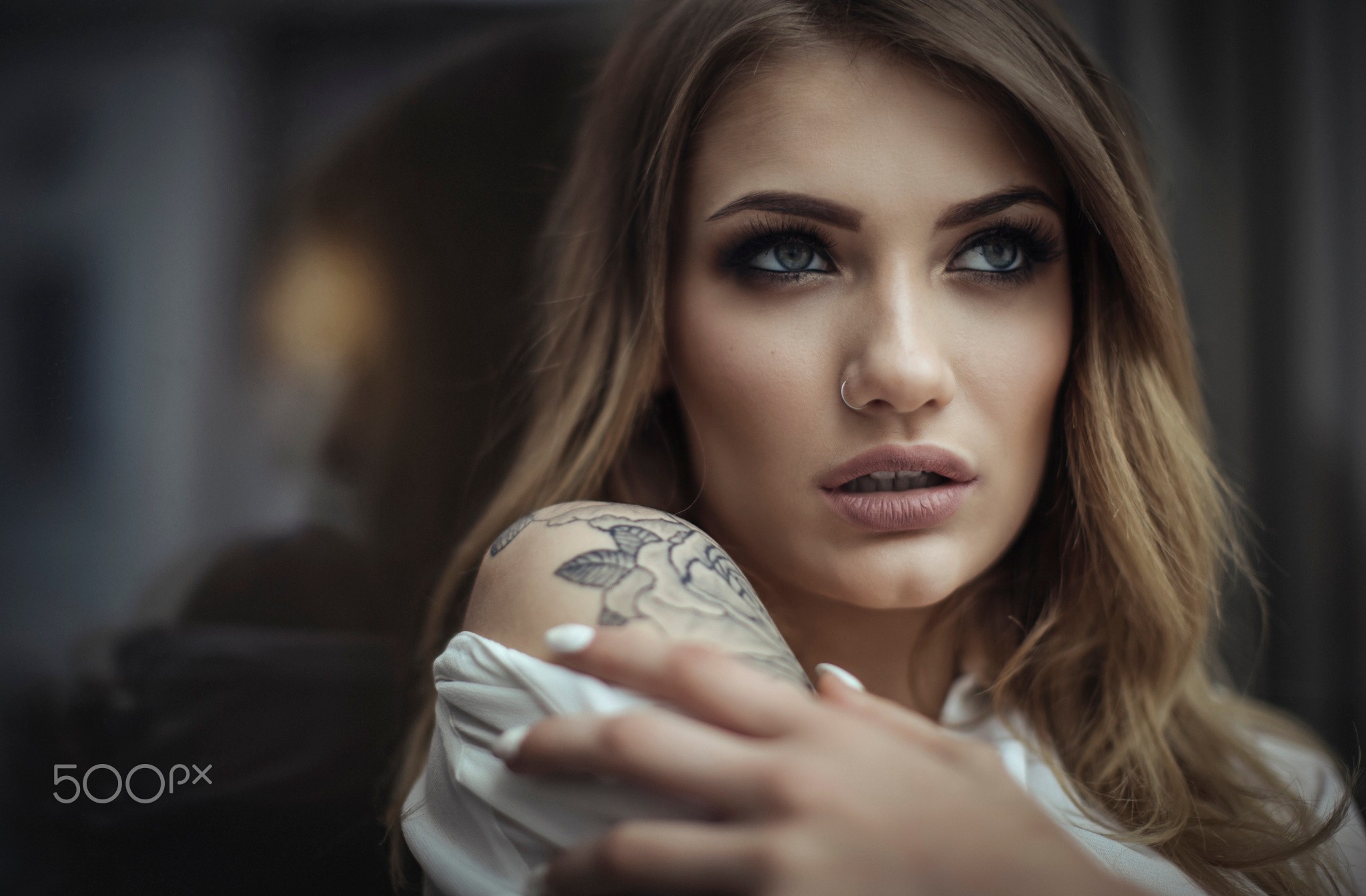 Sandra Rozwandowicz Women Nose Rings Tattoo Face Portrait Blonde Glass Reflection 500px White Nails  2048x1344