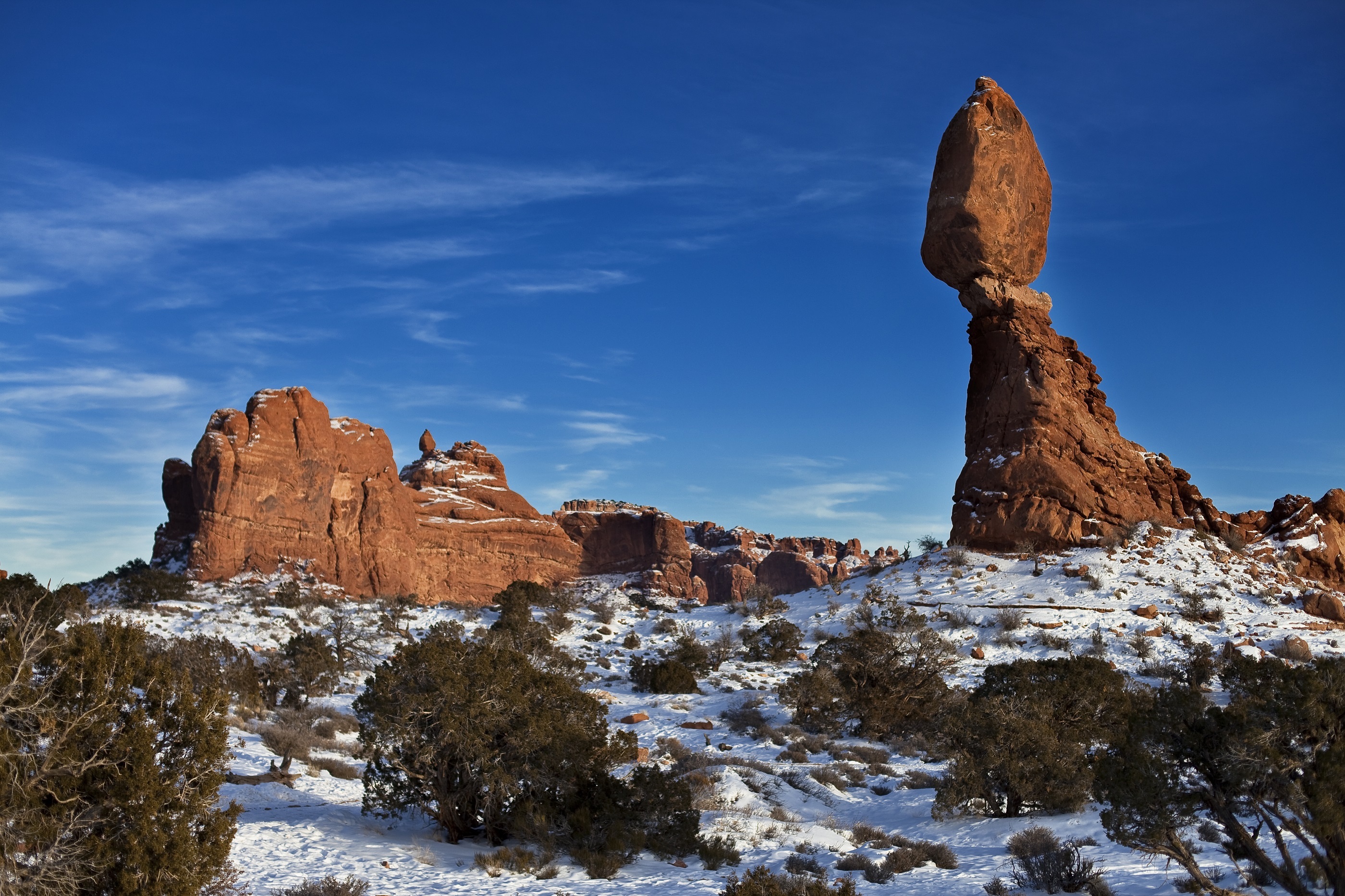 Arches National Park Rock Snow Sandstone Winter Nature Desert Utah USA Landscape 2800x1866