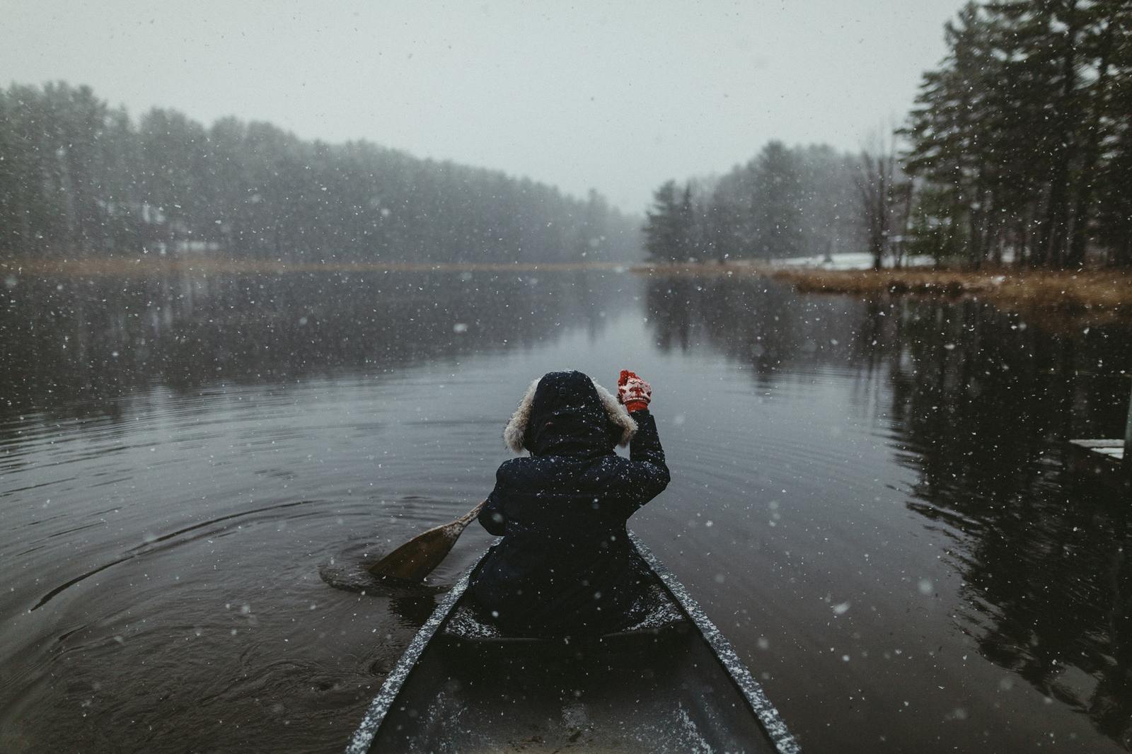 Landscape People Water Plants Trees Reflection Boat Snow Canoes Snowing 1600x1066