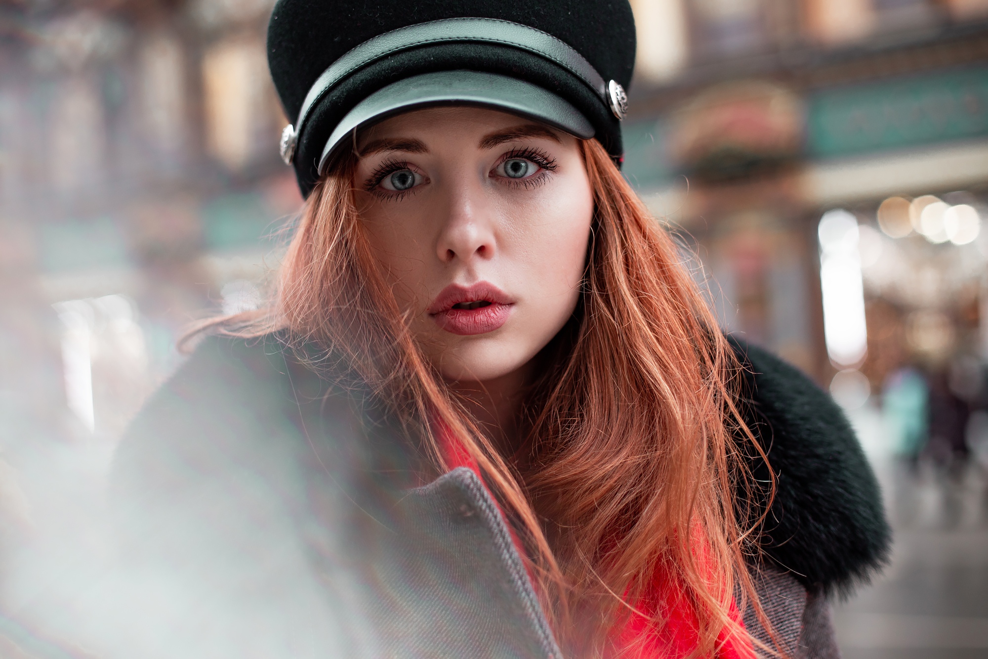 Women Redhead Model Portrait Looking At Viewer Red Lipstick Face Berets Fur Coats Depth Of Field Out 2000x1333