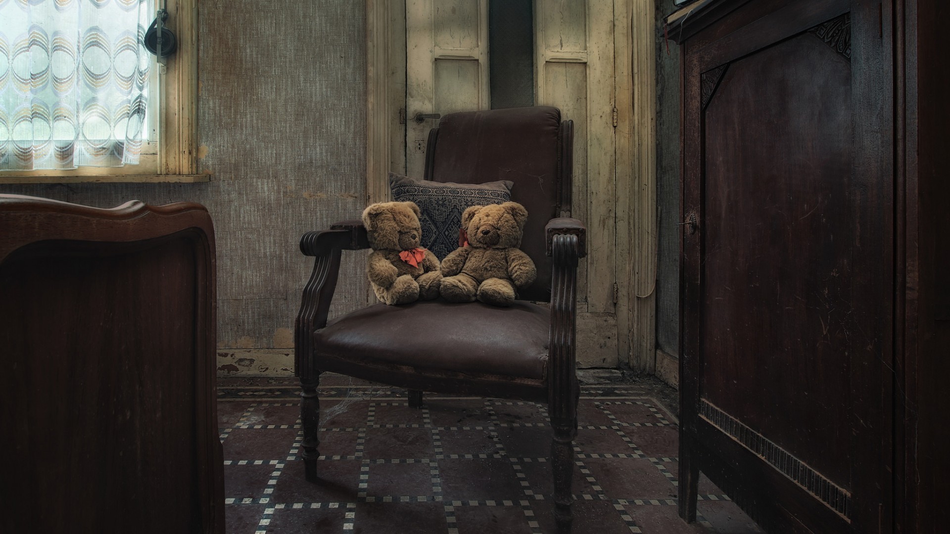 Interior Room Chair Wall Cupboard Teddy Bears Pillow Window Door Abandoned 1920x1080