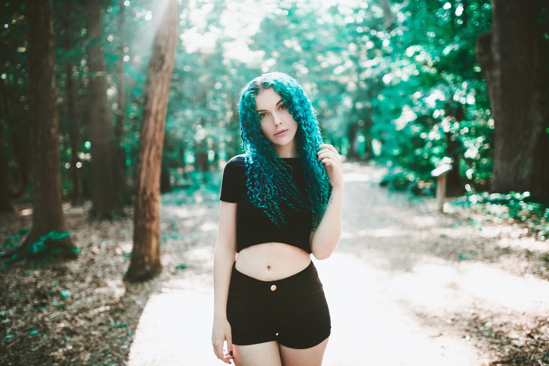 Women Model Savannah Daras Dyed Hair Curly Hair Blue Hair Black Tops Cyan Hair 1800x1200