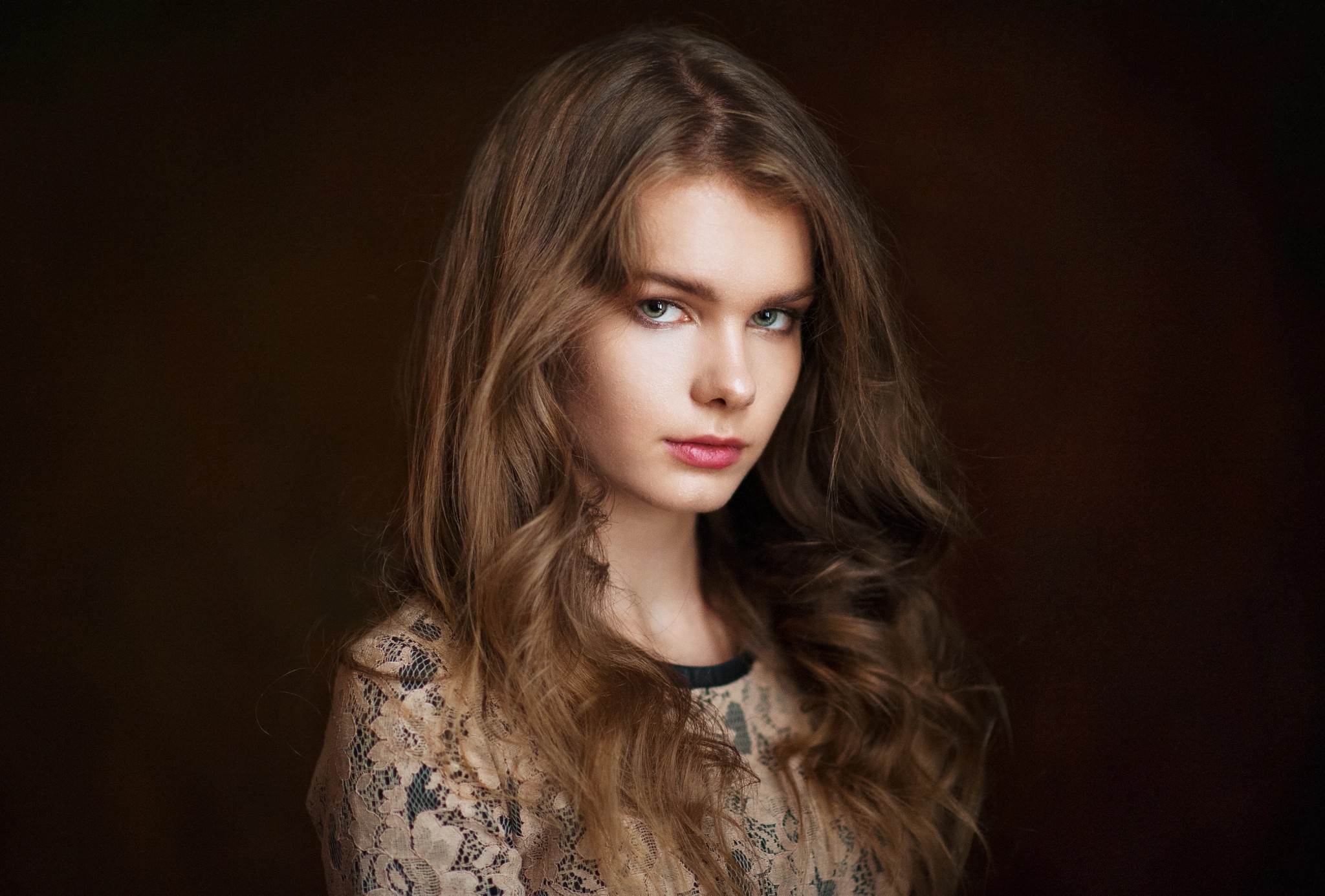 Portrait Brunette Women Indoors Face Pink Lipstick Women Model Simple Background Maksim Romanov 2048x1386