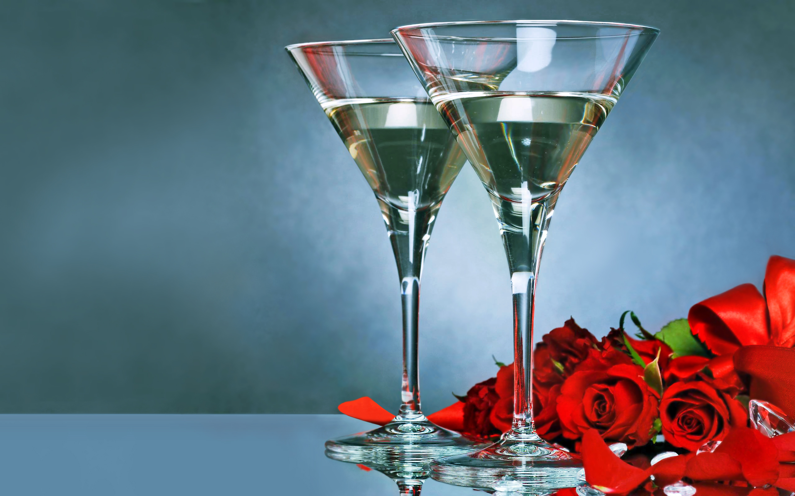 Valentines Day Bouquet Champagne Glass Rose 2560x1600