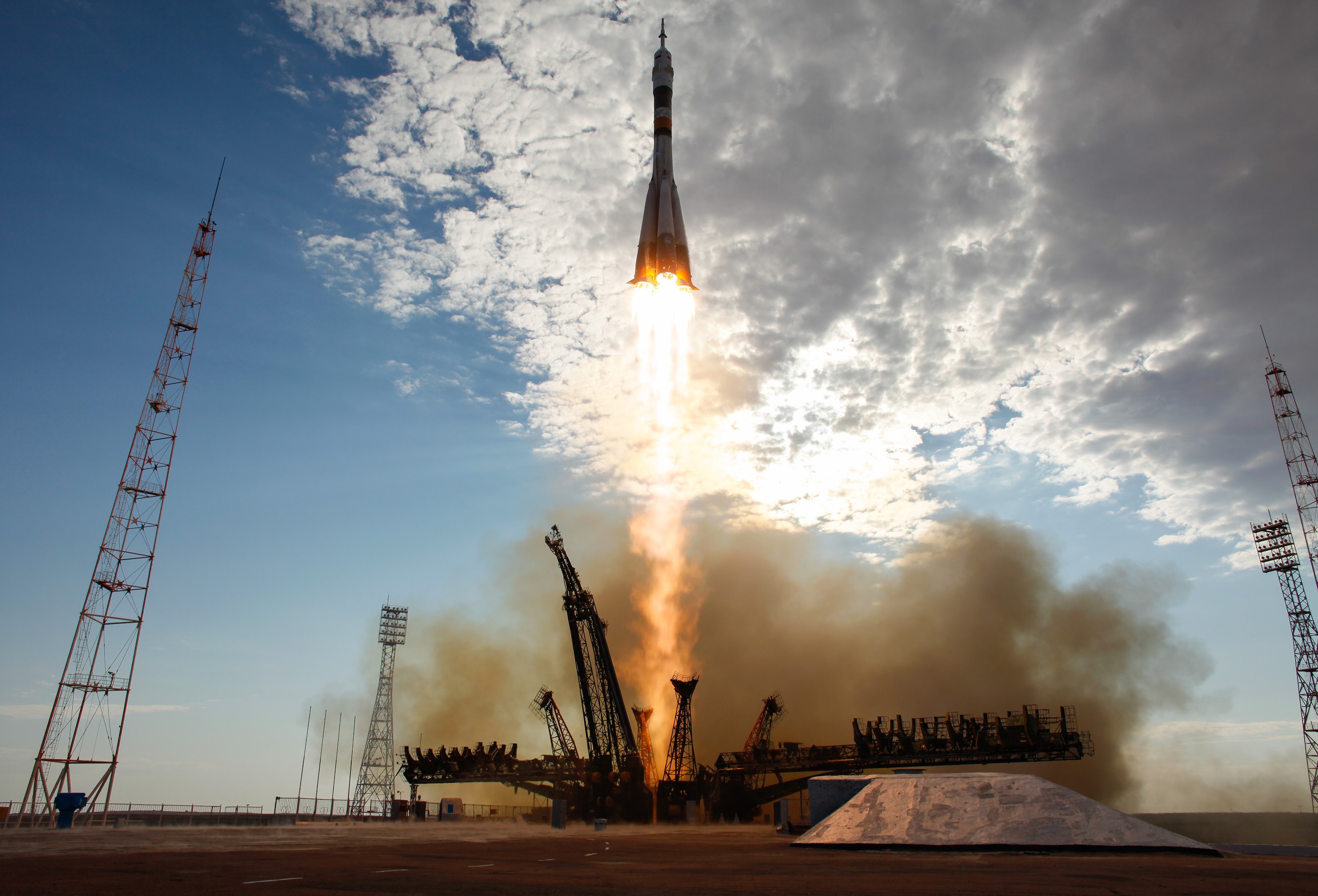 Rocket Universe Roscosmos Baikonur Cosmodrome 2753x1872