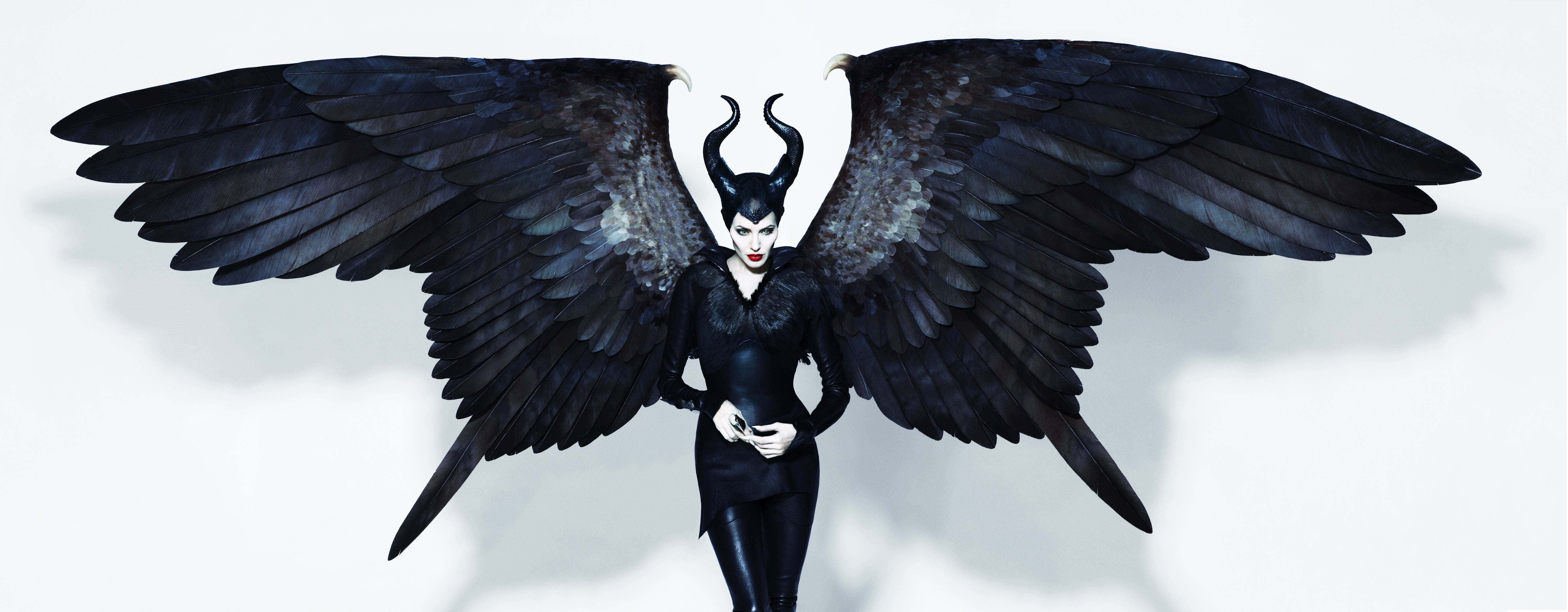 Maleficent Angelina Jolie Disney Wings Demon Horns 7000x2732