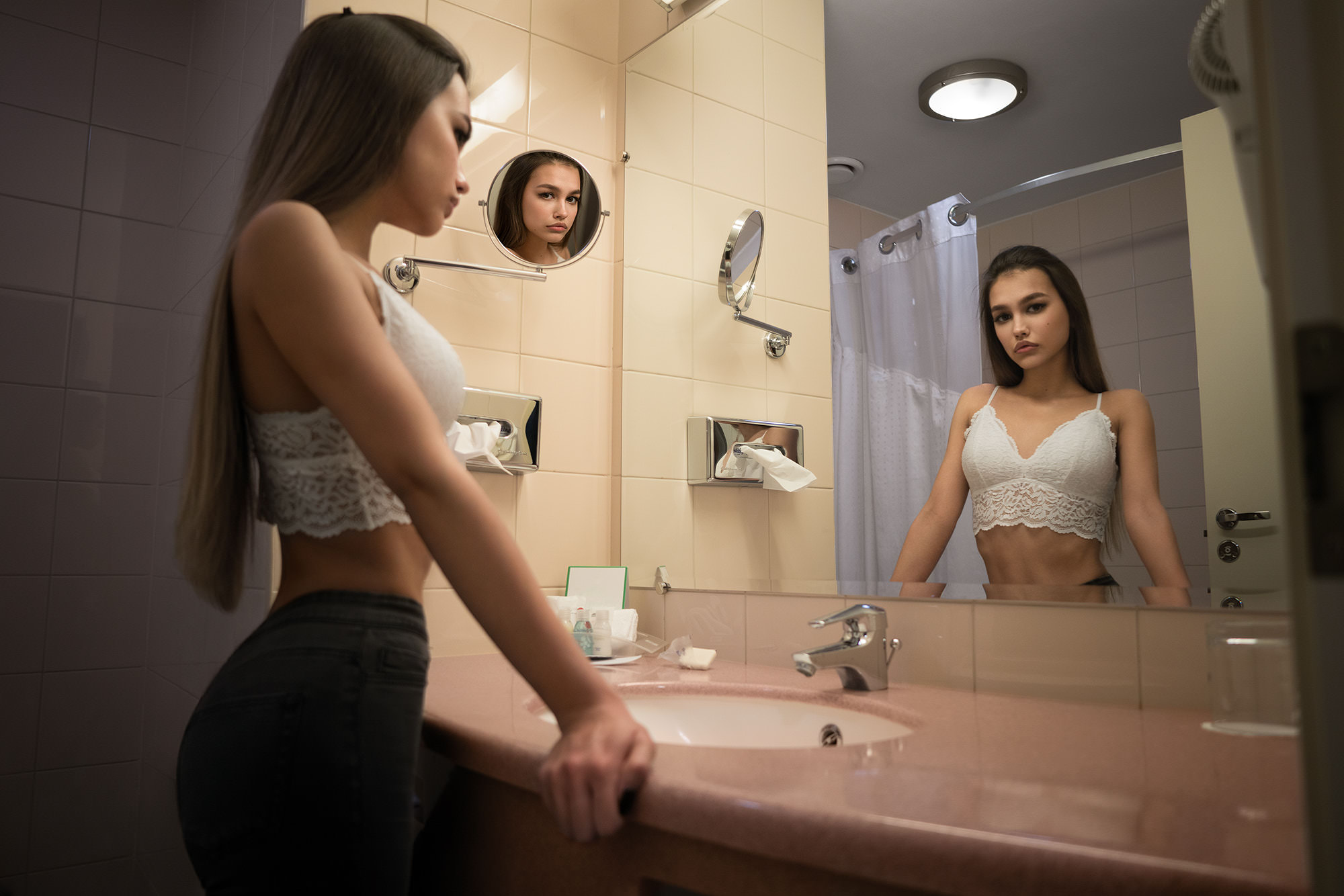Women Anastasia Lis Mirror Reflection Bathroom Jeans Long Hair Brunette Straight Hair 2000x1334