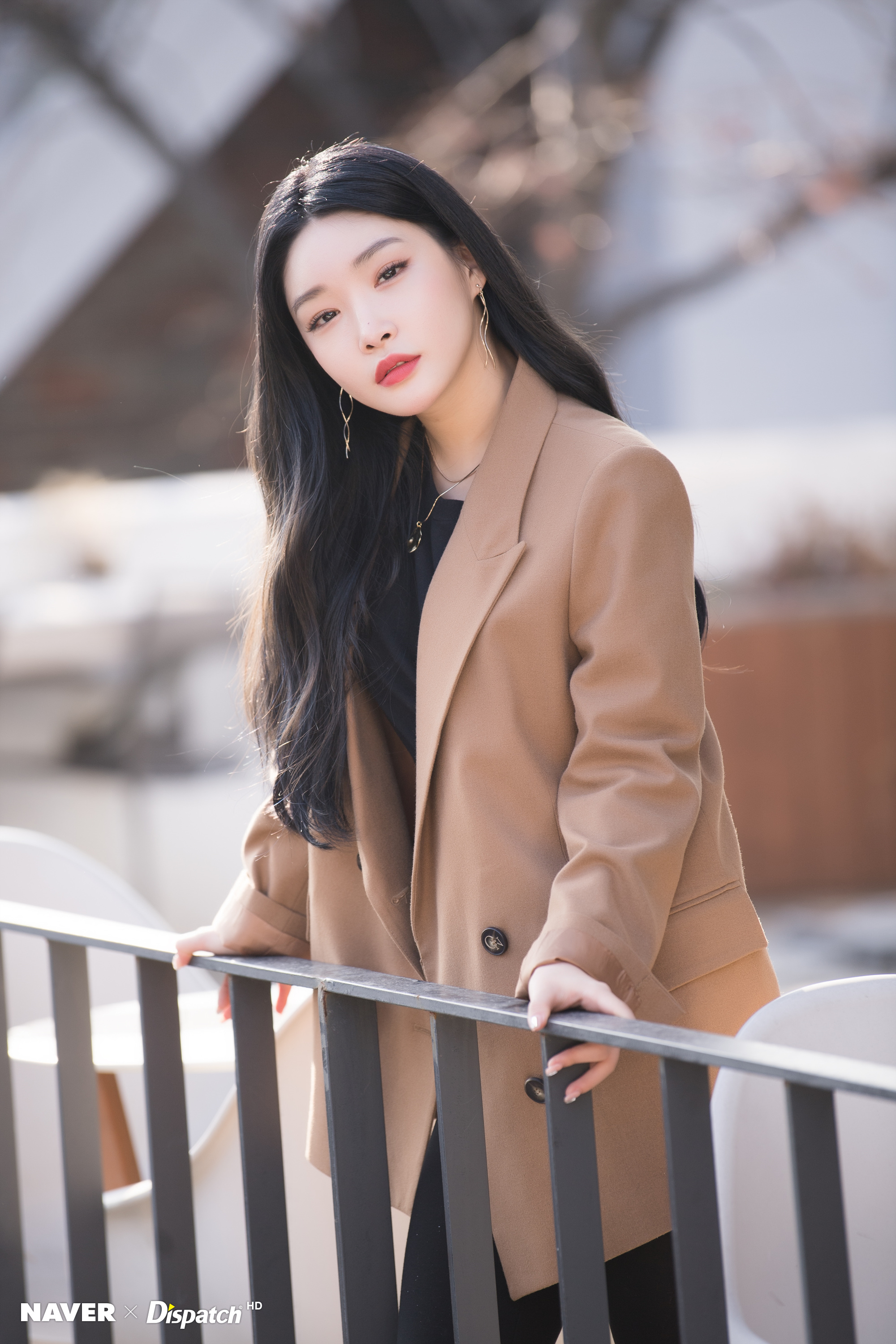 Chungha Asian K Pop Women Brown Jacket Korean Black Hair Long Hair Women Outdoors Fair Skin 2000x3000