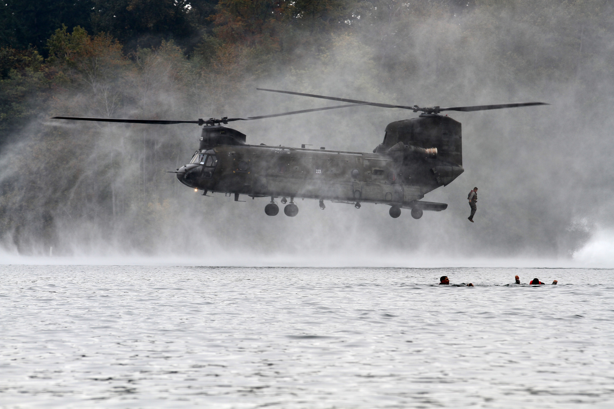 US Army Boeing CH 47 Chinook Aircraft Vehicle Military Aircraft 2048x1365