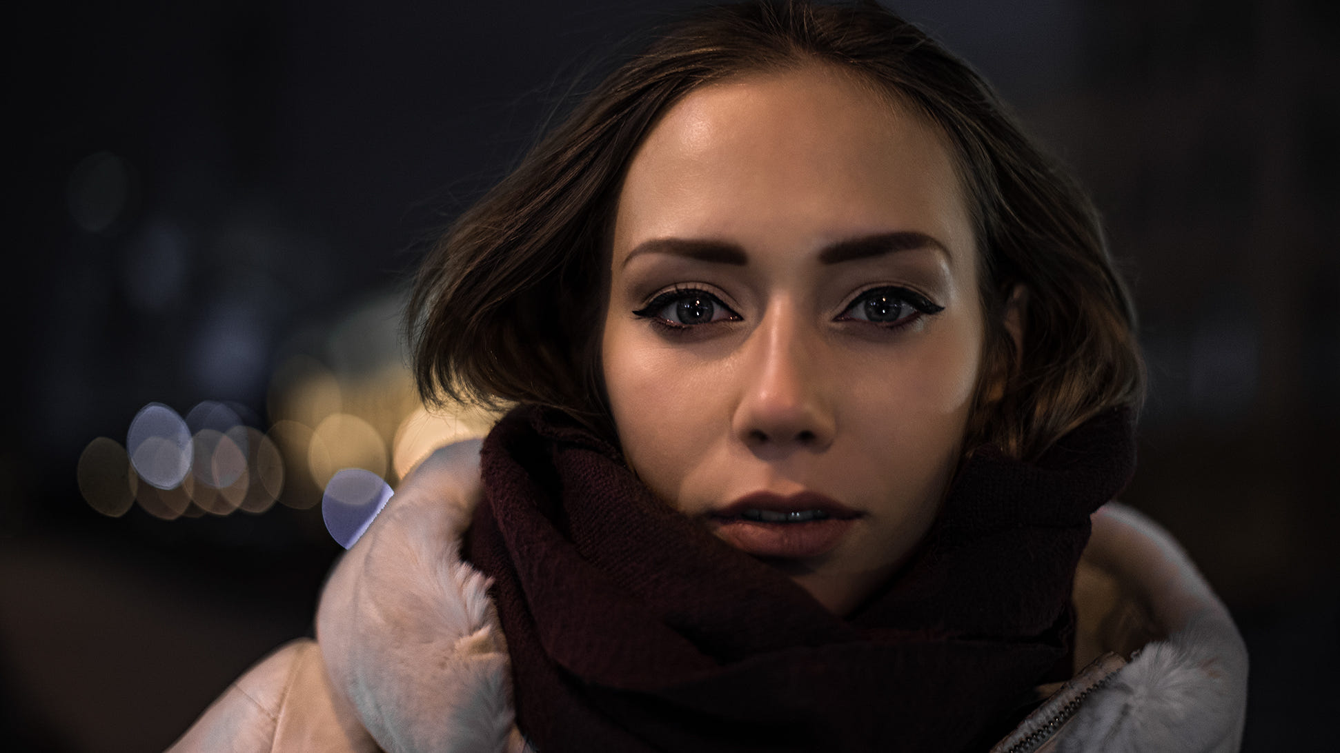 Women Model Depth Of Field 500px Brunette Looking At Viewer Women Outdoors Scarf Crying Portrait Whi 1942x1092