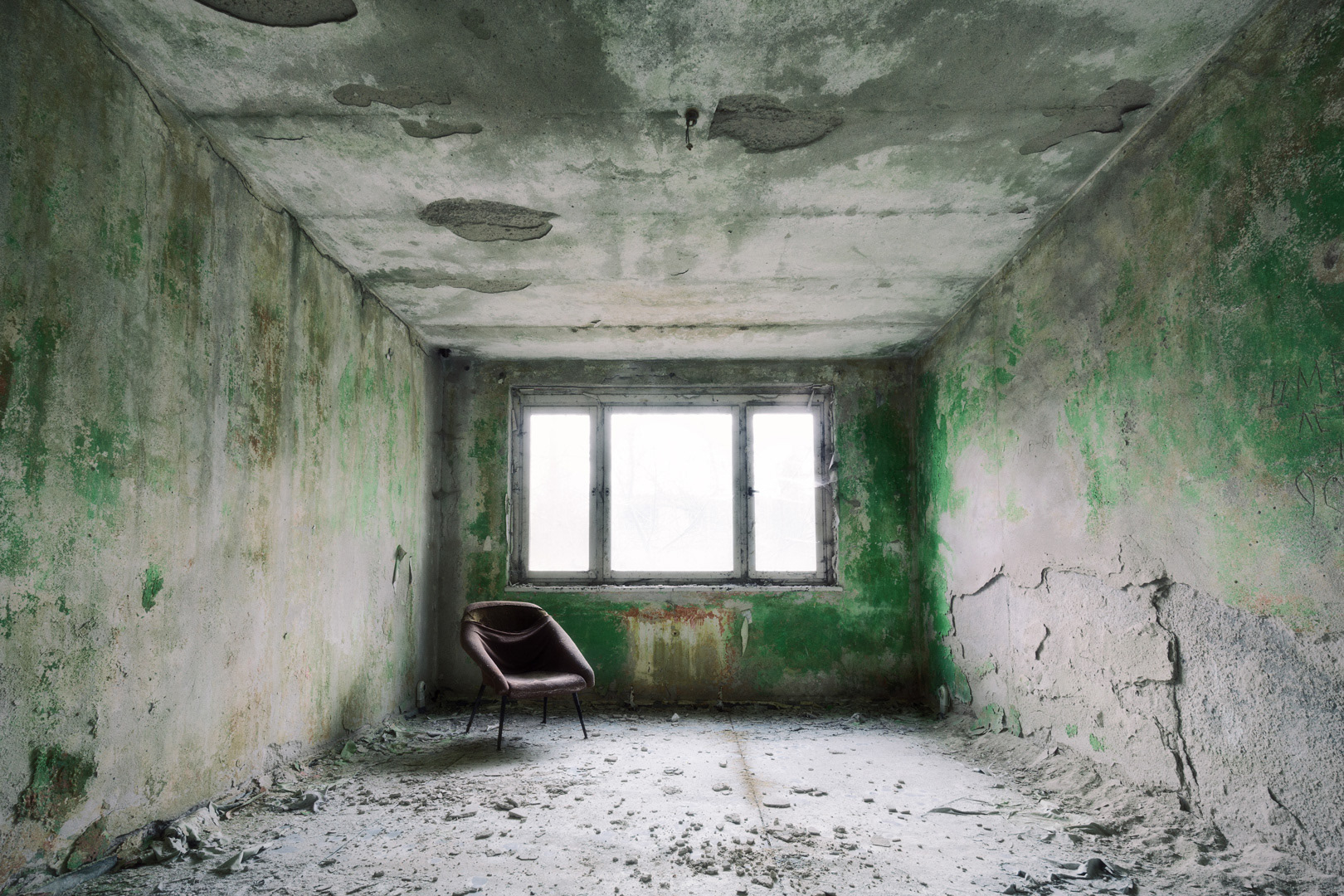 Loneliness Room Morning Abandoned Armchair Window Frames Depressing 1620x1080