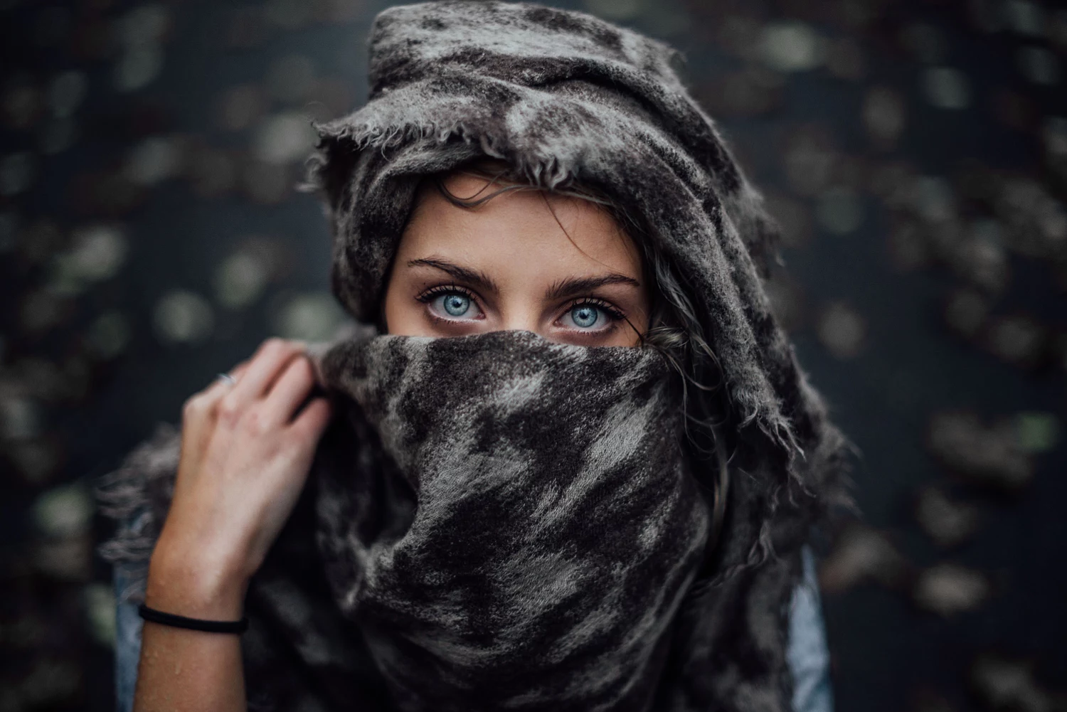 Blue Eyes Depth Of Field Model Face Portrait Women Outdoors Looking At Viewer 500px Women Outdoors C 1500x1001