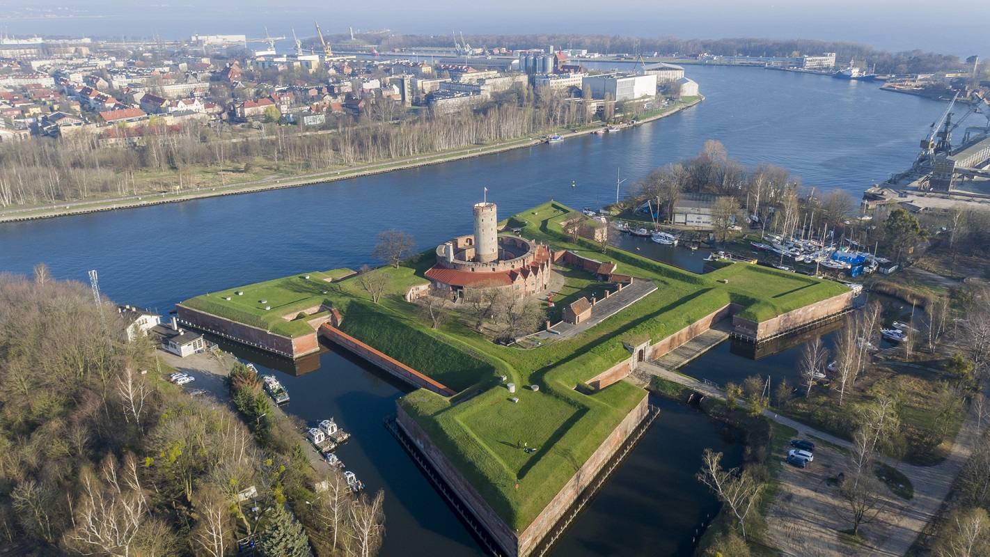 Fortress Polish Gda Sk Building River Poland Star Fort Vauban 1422x800