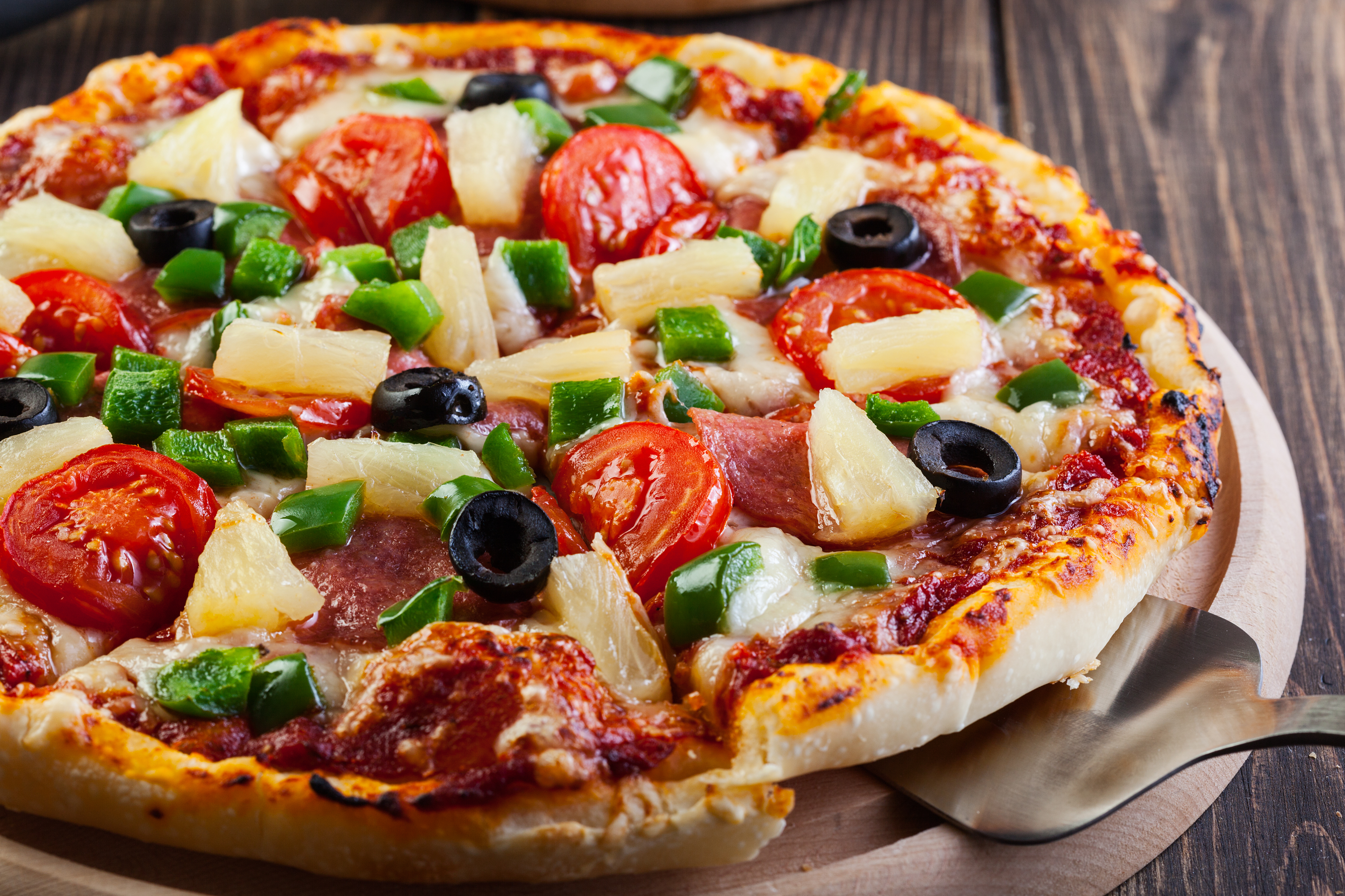 Pizza Pineapple Tomatoes Olives Food Pepperoni Bell Peppers Cheese 5600x3733