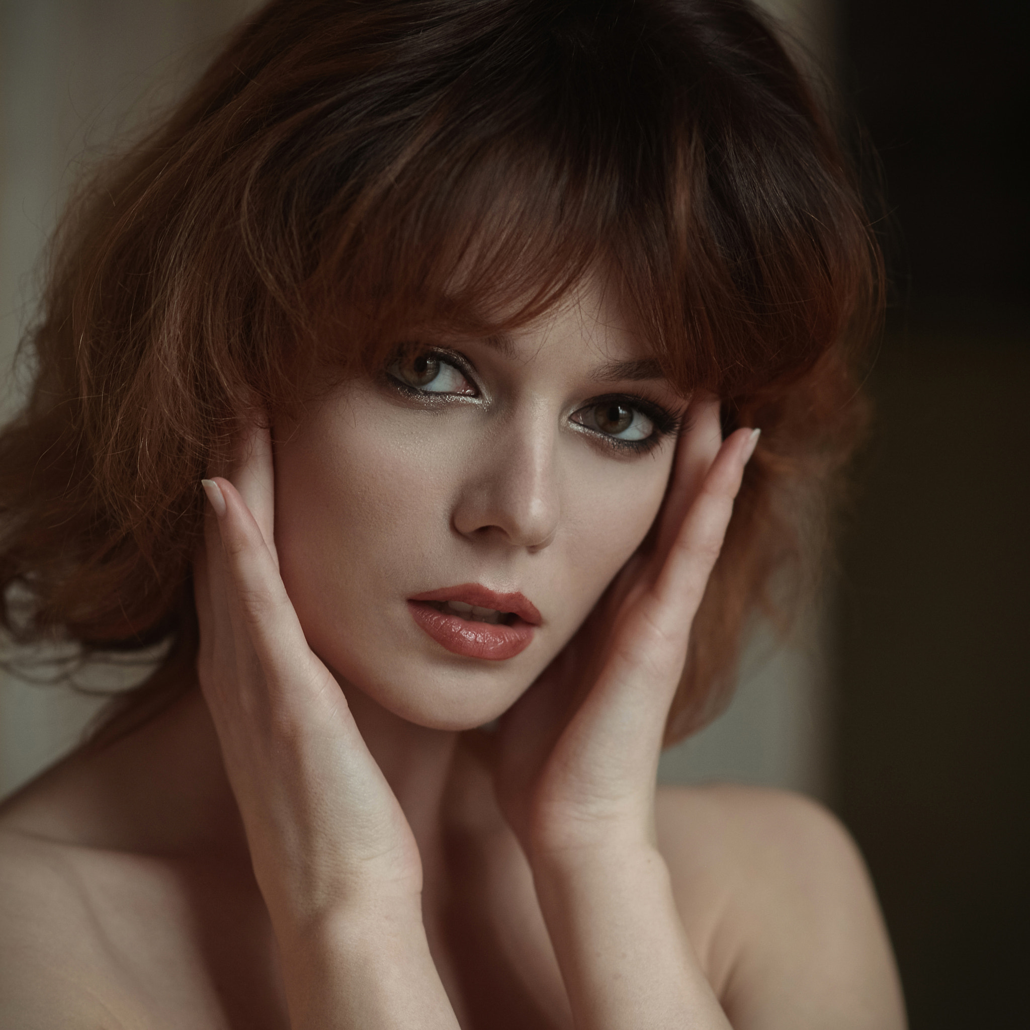 Dmitry Levykin Women Brunette Short Hair Makeup Eyeshadow Eyeliner Lipstick Hand On Face Looking At  2048x2048