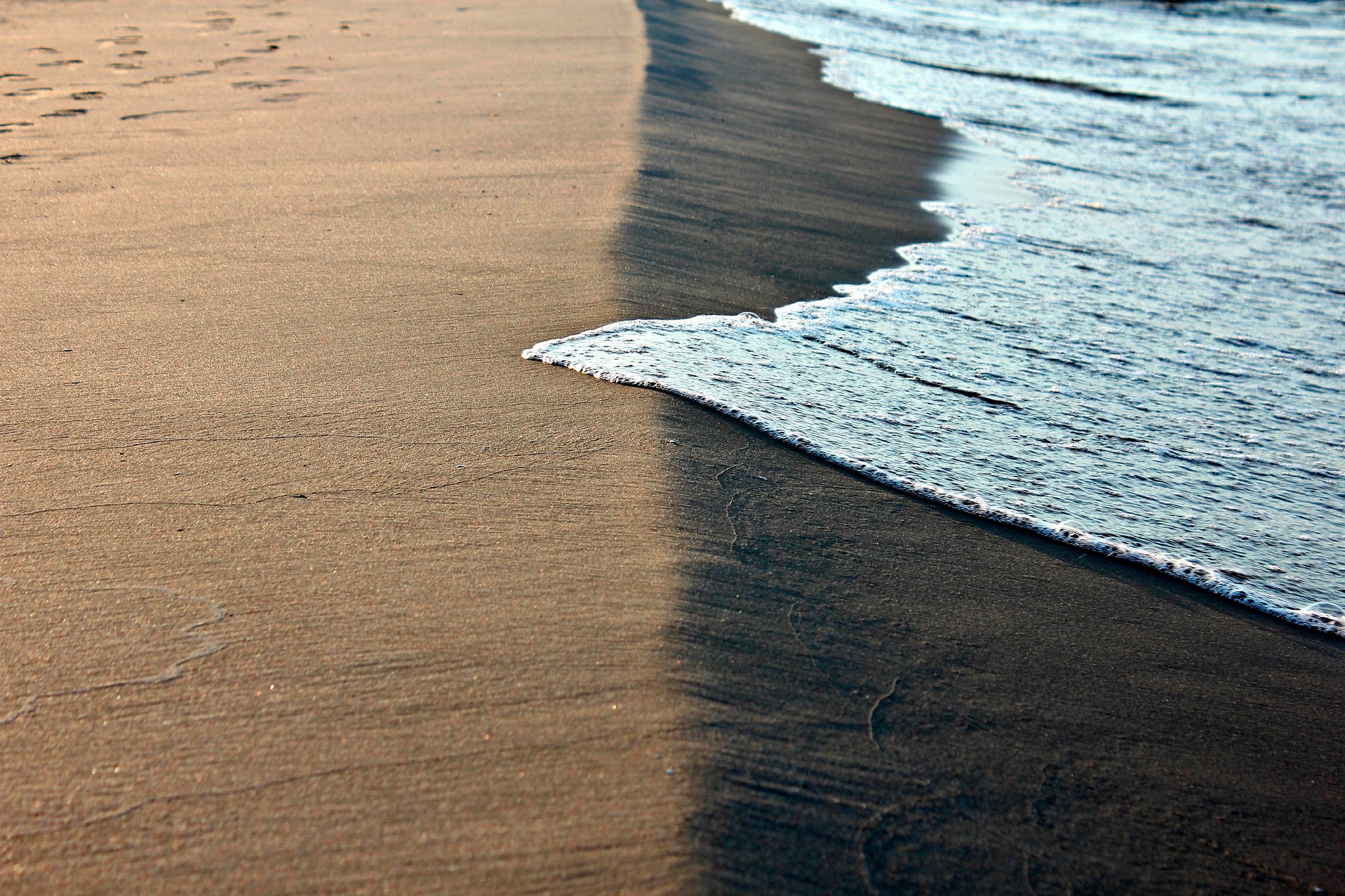 Landscape Waves Beach Sand Sea Foam 2048x1365