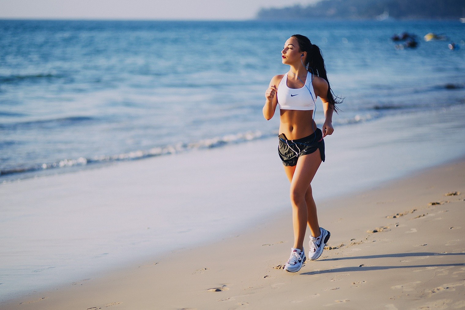 Women Model Sports Run Shorts Shoes Beach Sand Sea 1520x1014