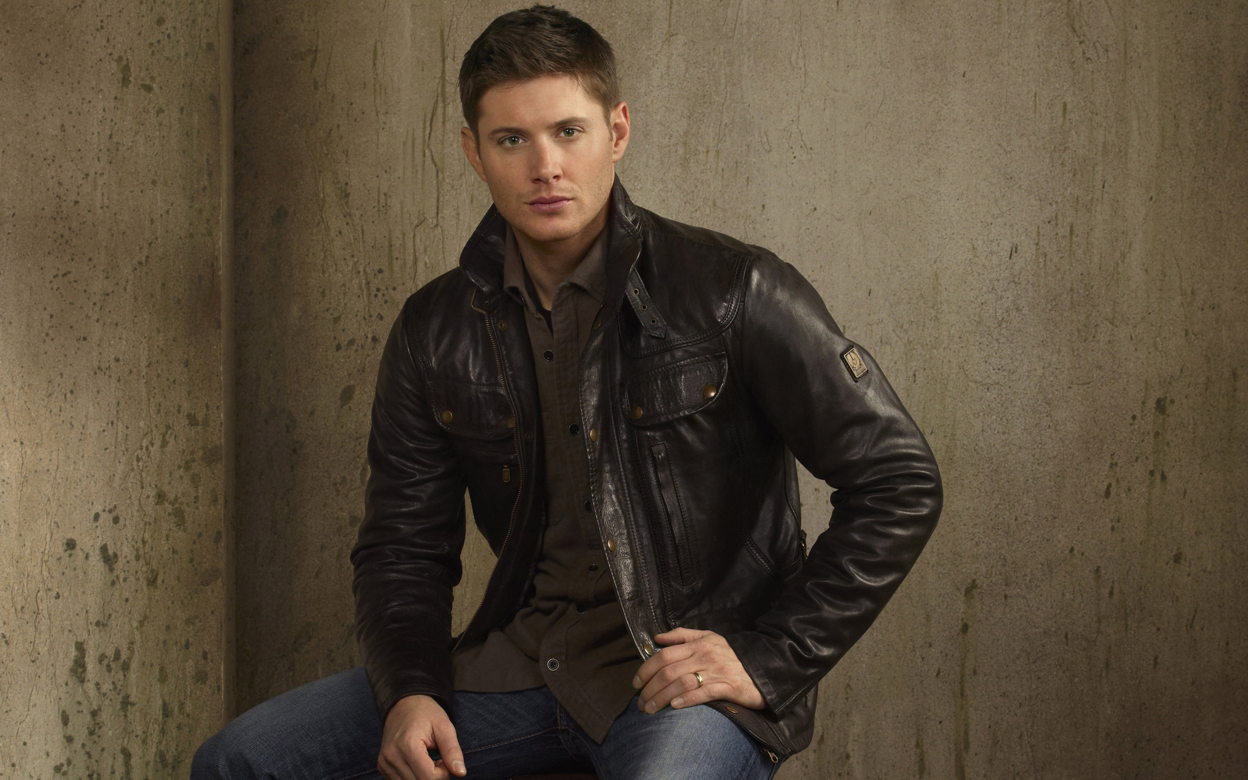 Jensen Ackles 2560x1600