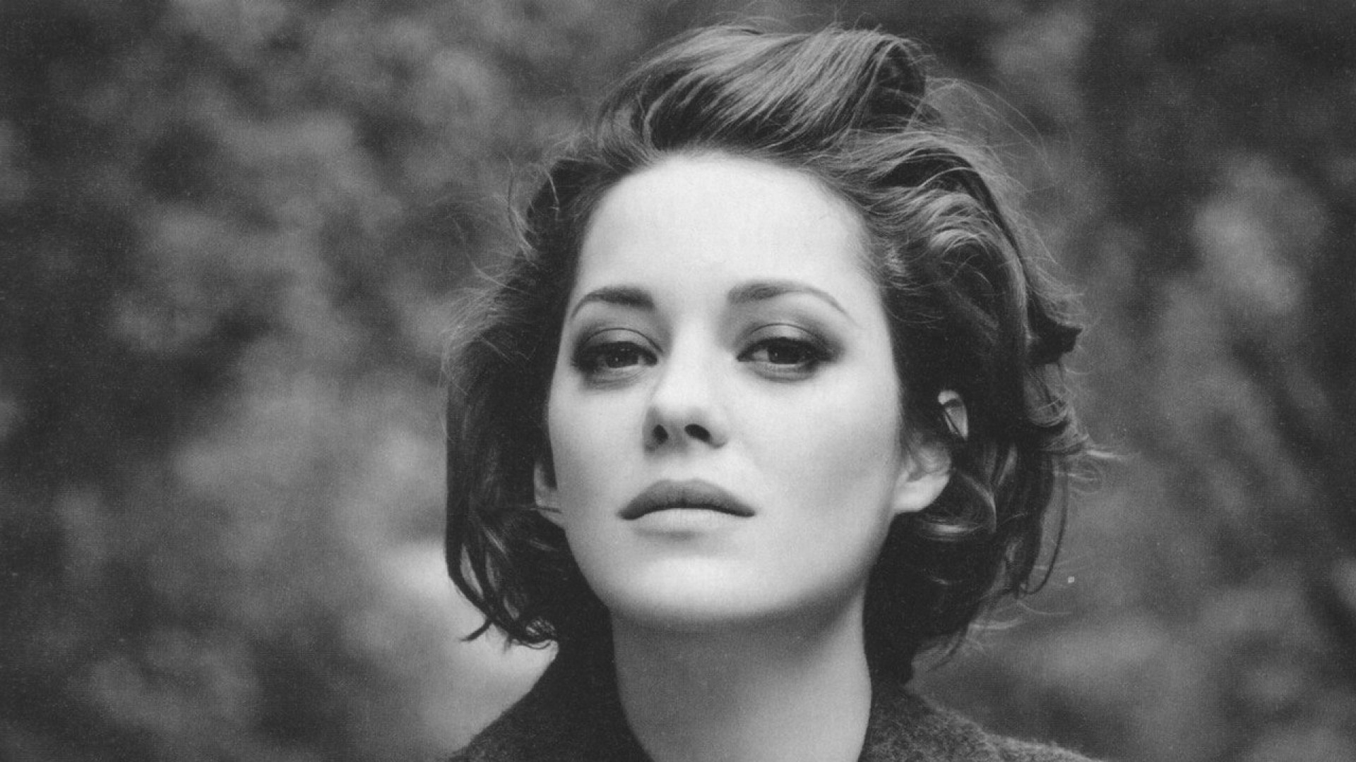 Marion Cotillard French Actress Monochrome Short Hair 1920x1080