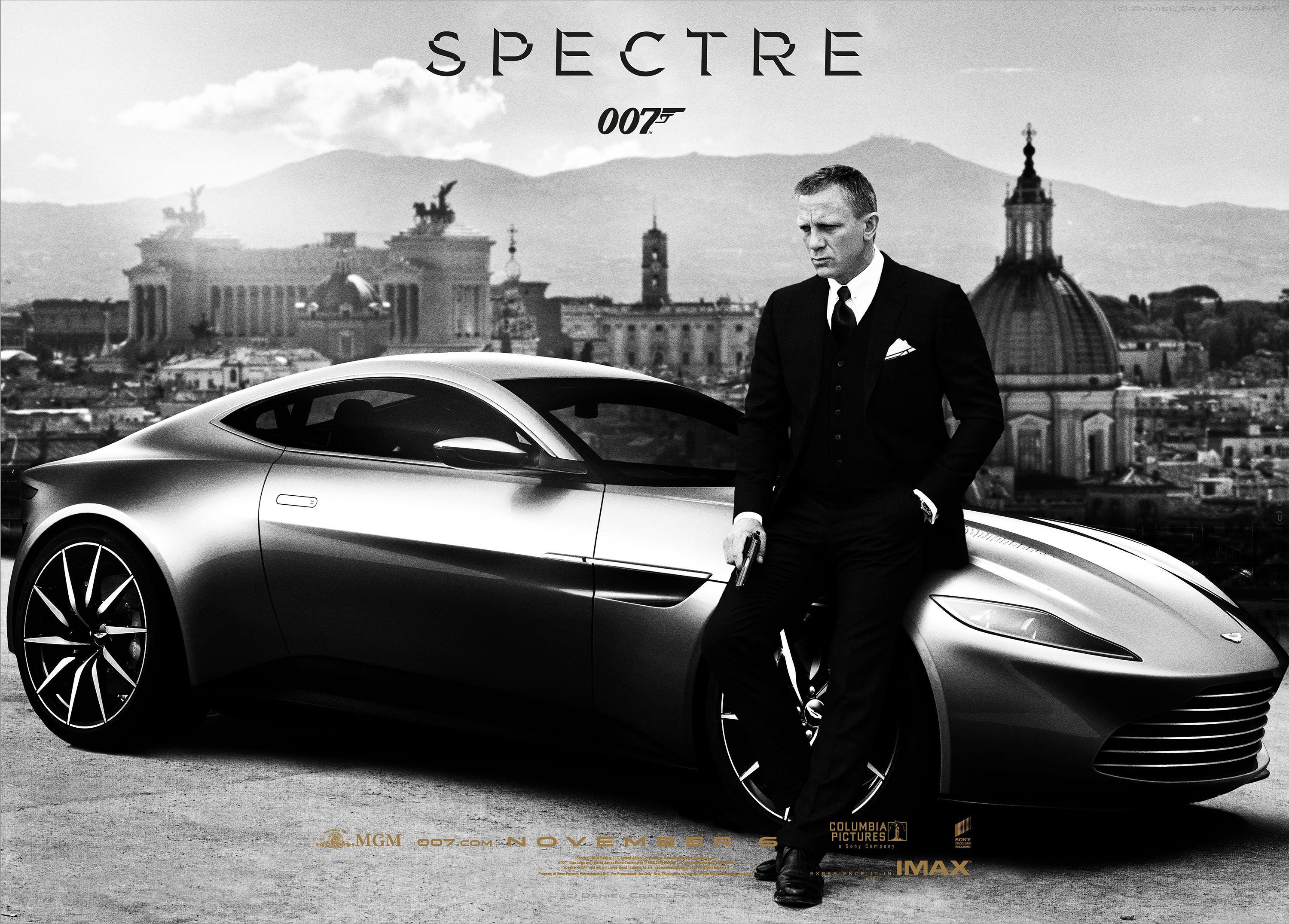 Daniel Craig 007 James Bond Monochrome Aston Martin Car 3000x2151