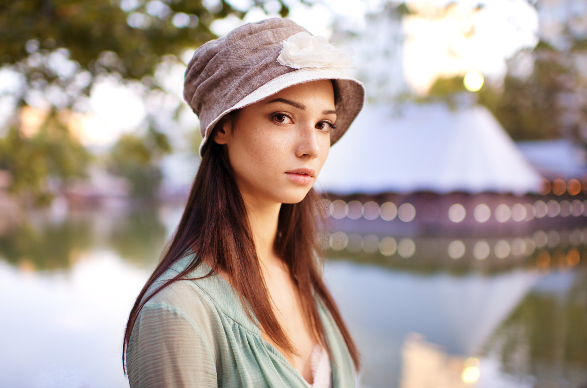 Women Mariya Volokh Maxim Maximov Hat Portrait Freckles Looking At Viewer Brunette Women Outdoors Wo 2048x1355