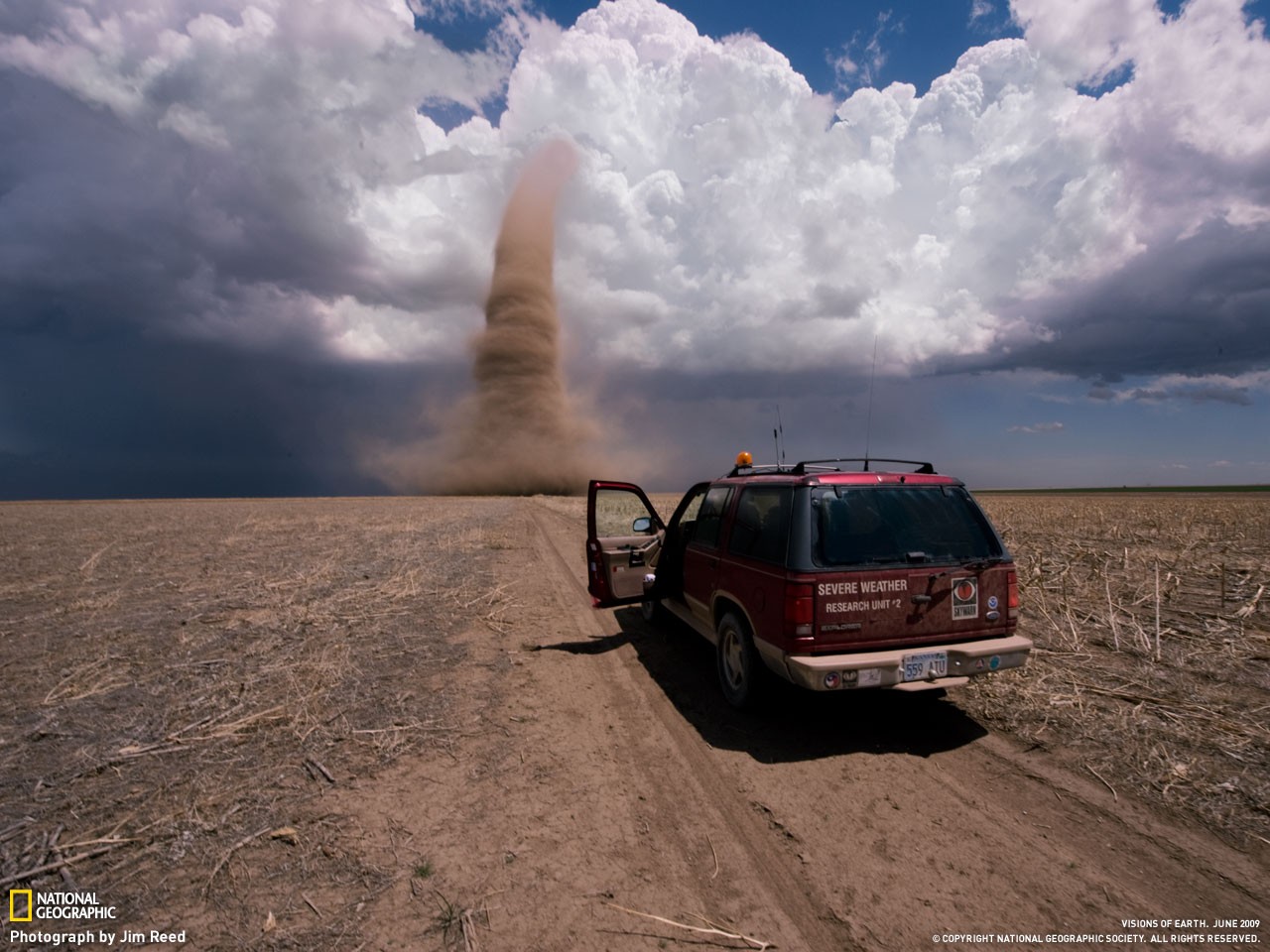 Tornado Car Storm Vehicle Landscape Red Cars National Geographic 1280x960