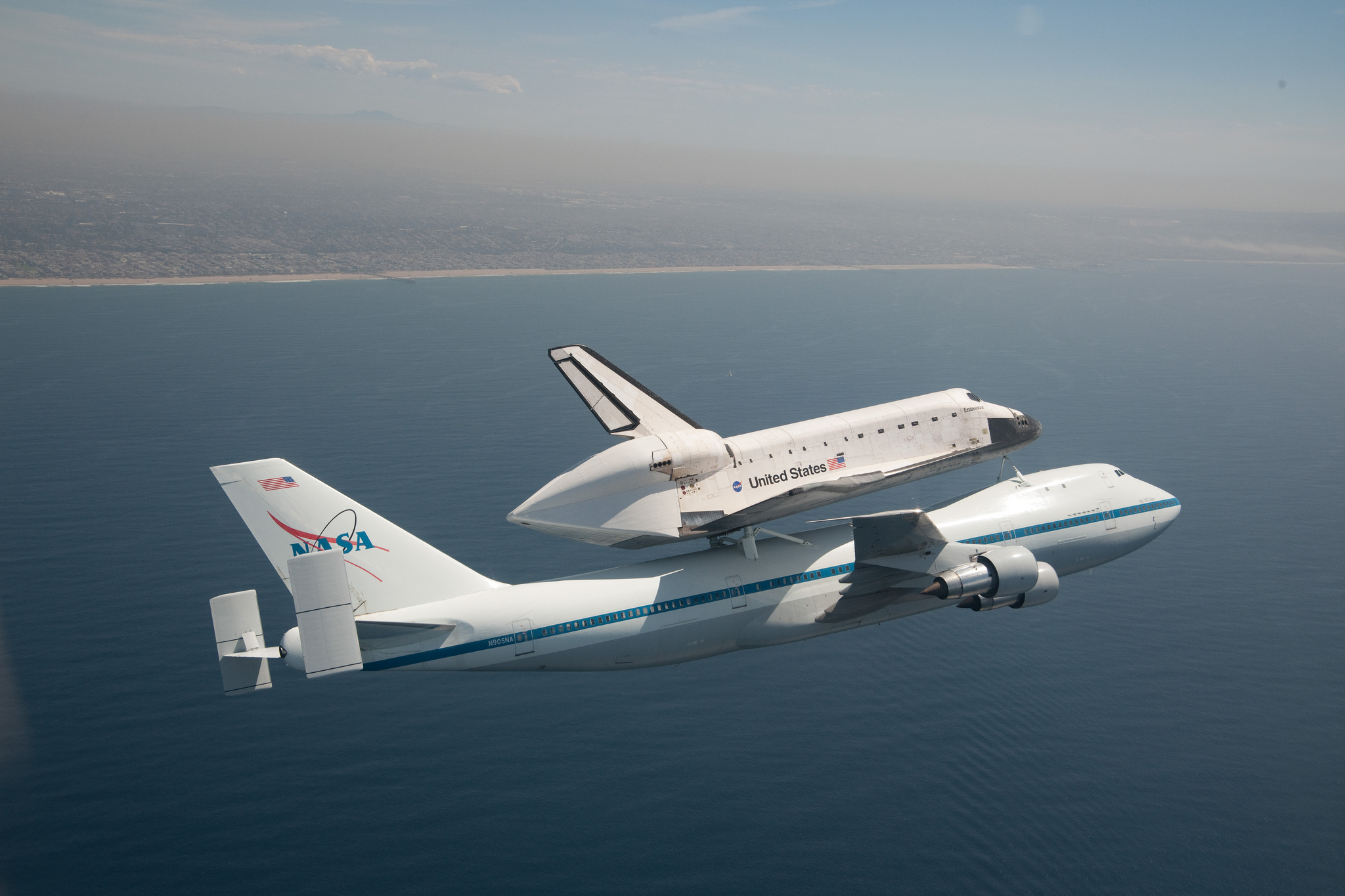 Shuttle Airplane NASA Space Shuttle 2048x1365