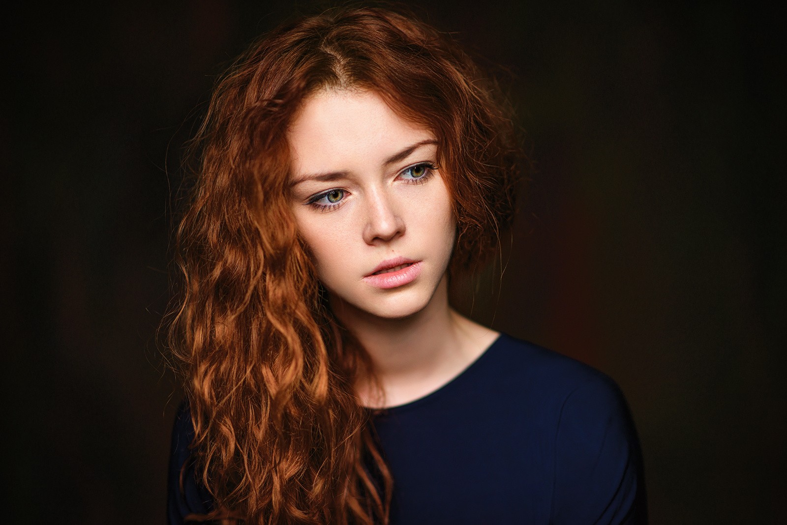 Women Model Redhead Simple Background Face Portrait Long Hair Wavy Hair Eyes Anna Zabolotskaya Ivan  1600x1068