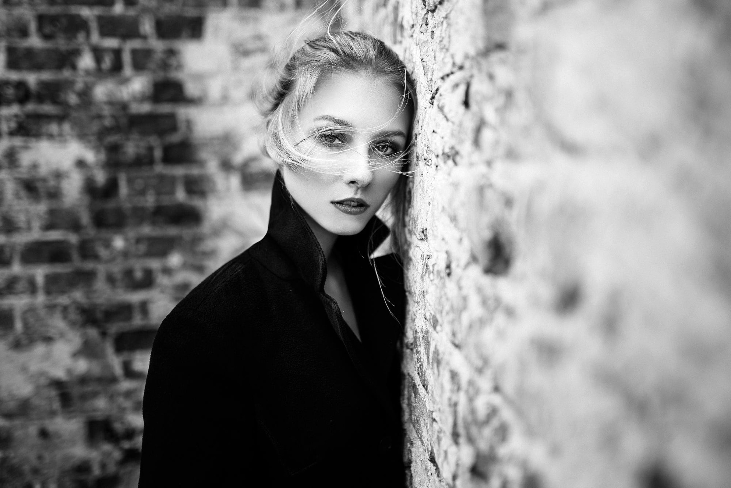 Alice Tarasenko Women Model Outdoors Black Coat Monochrome Daniil Didjura Coats Classy 2400x1601