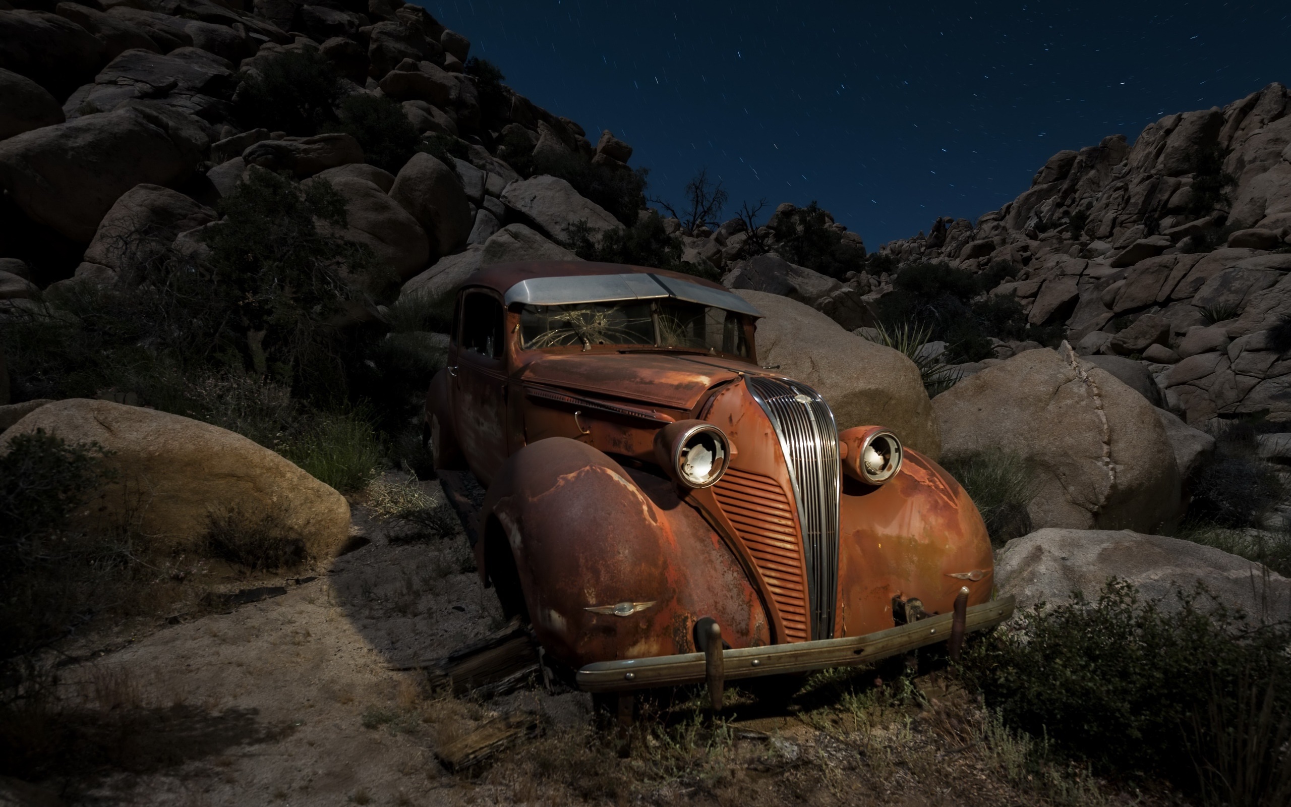 Vehicle Car Rock Night Wreck Rocks Stars Rust Oldtimers 2560x1600