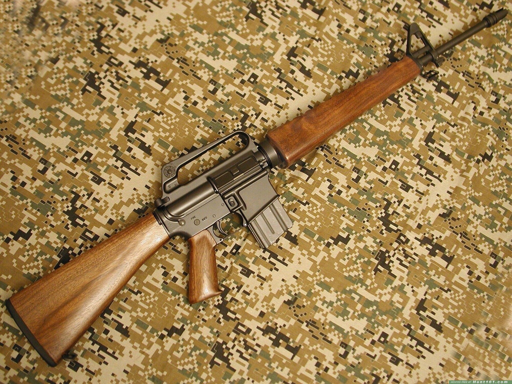 Gun AR 15 Wood Rifles 5 56 Military 2000x1500