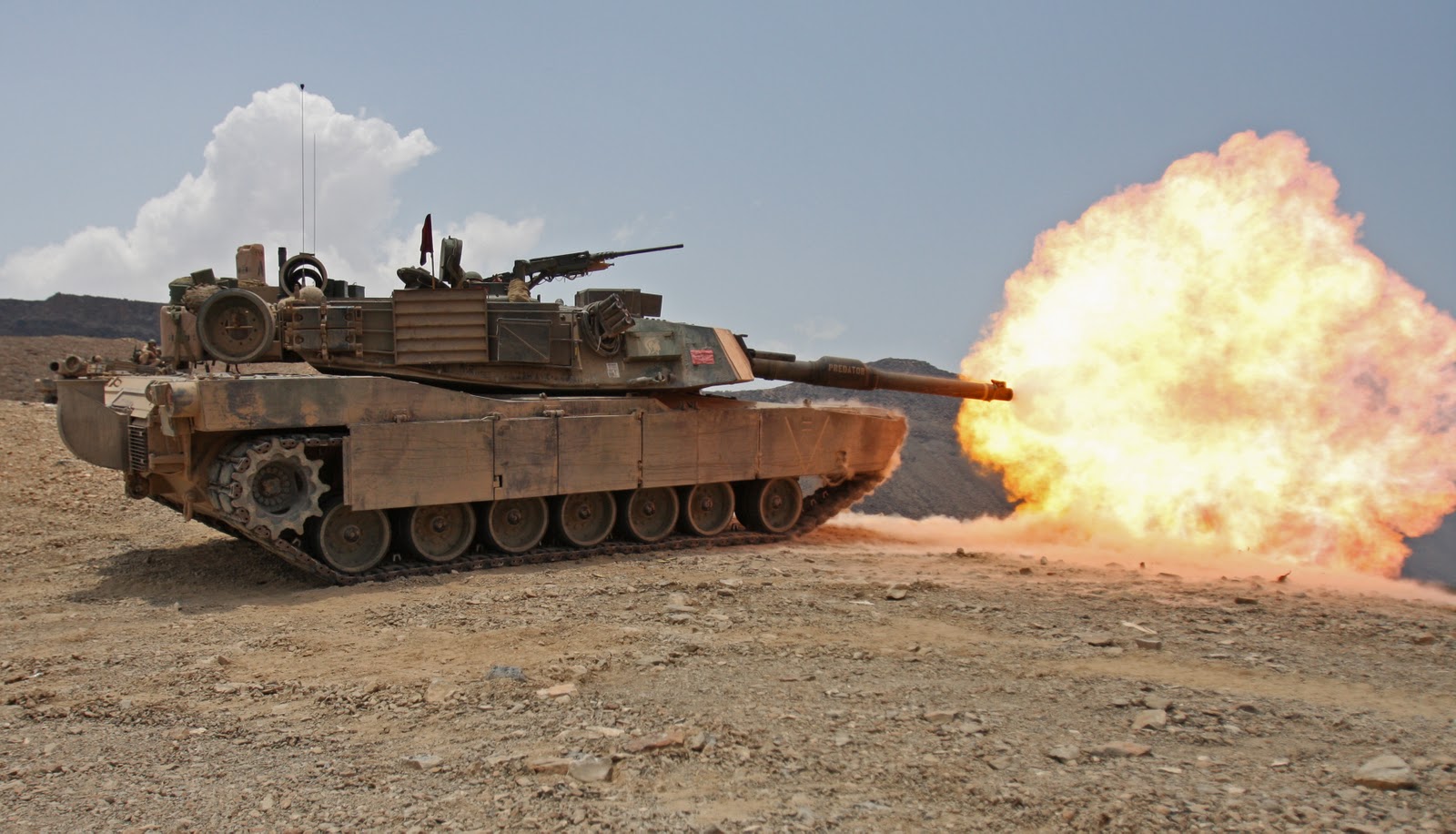 Military Tank M1 Abrams Vehicle M1A1 Abrams 1600x916