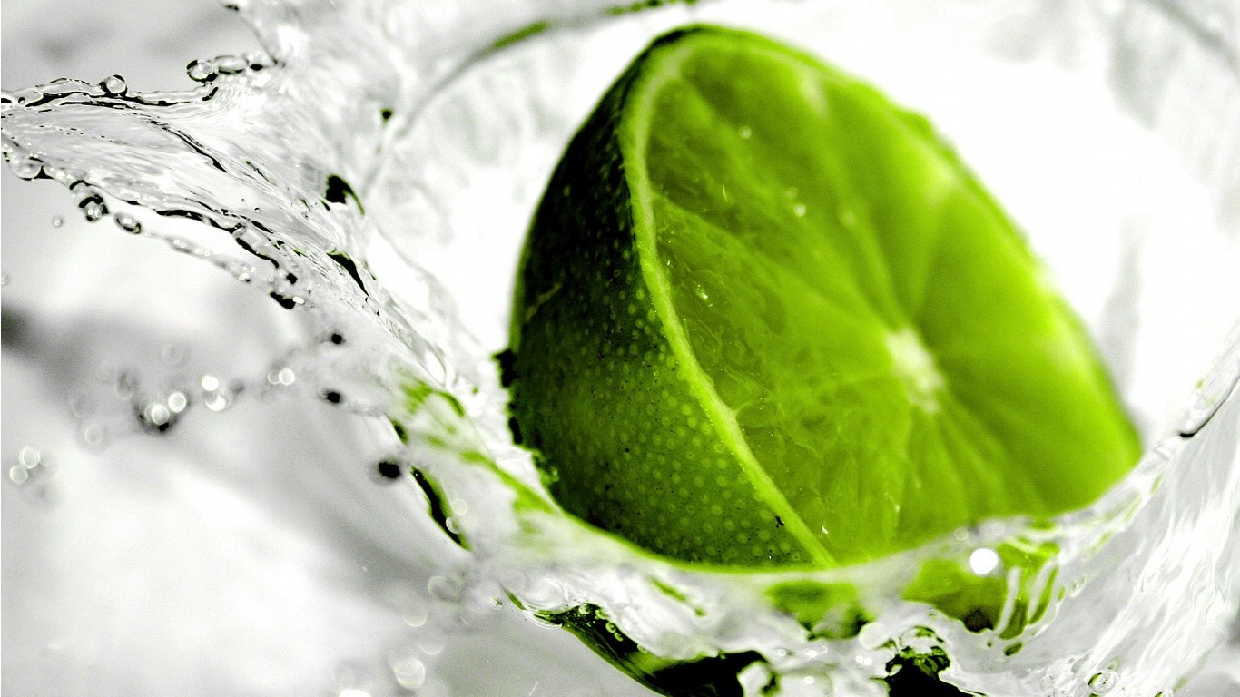 Water Splashes Limes Fruit Macro 1366x768