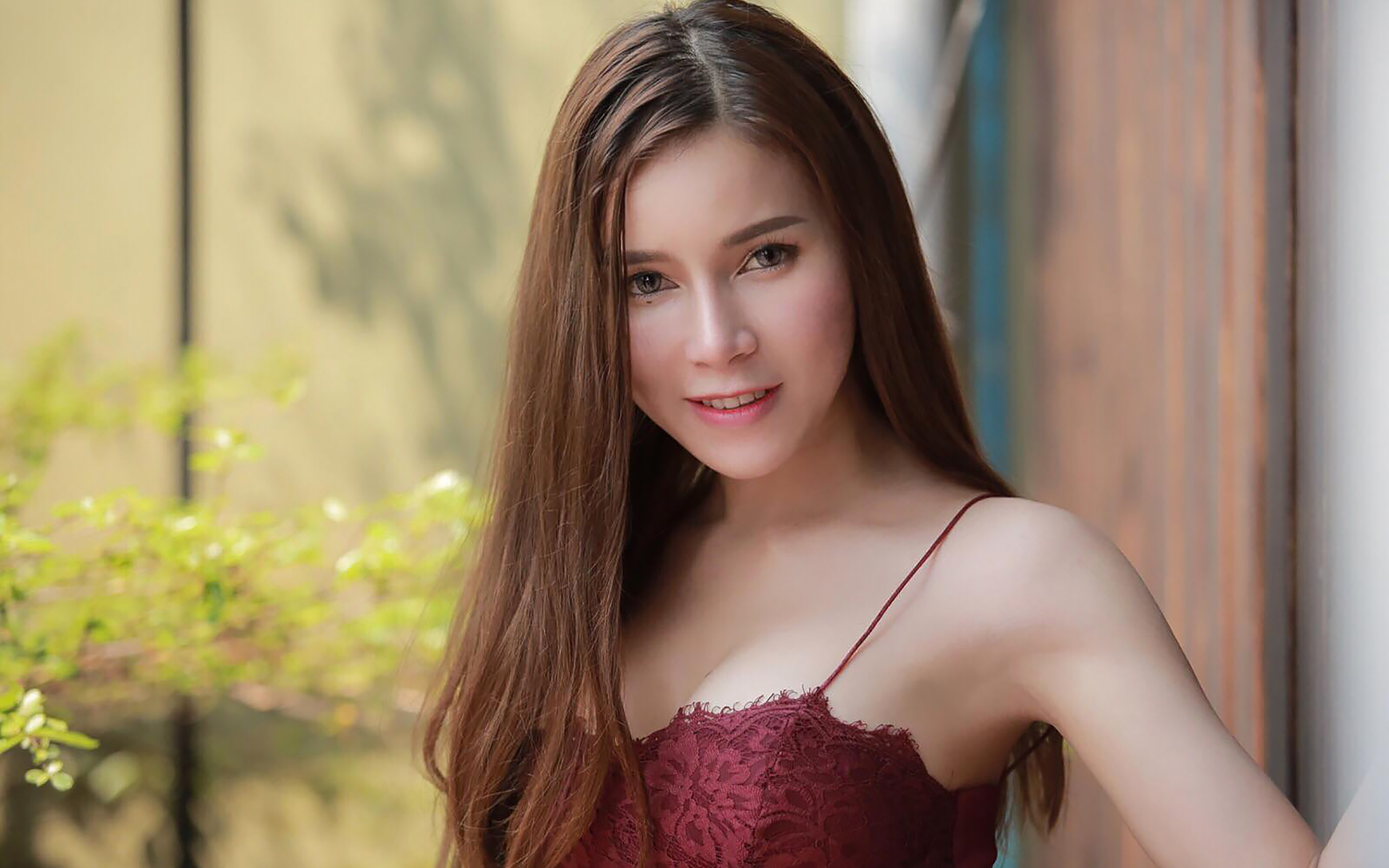Lanchakorn Yeunyaw Thailand Model Asian Model Brunette Women Face Fake Iris Long Hair Tank Top 2048x1280
