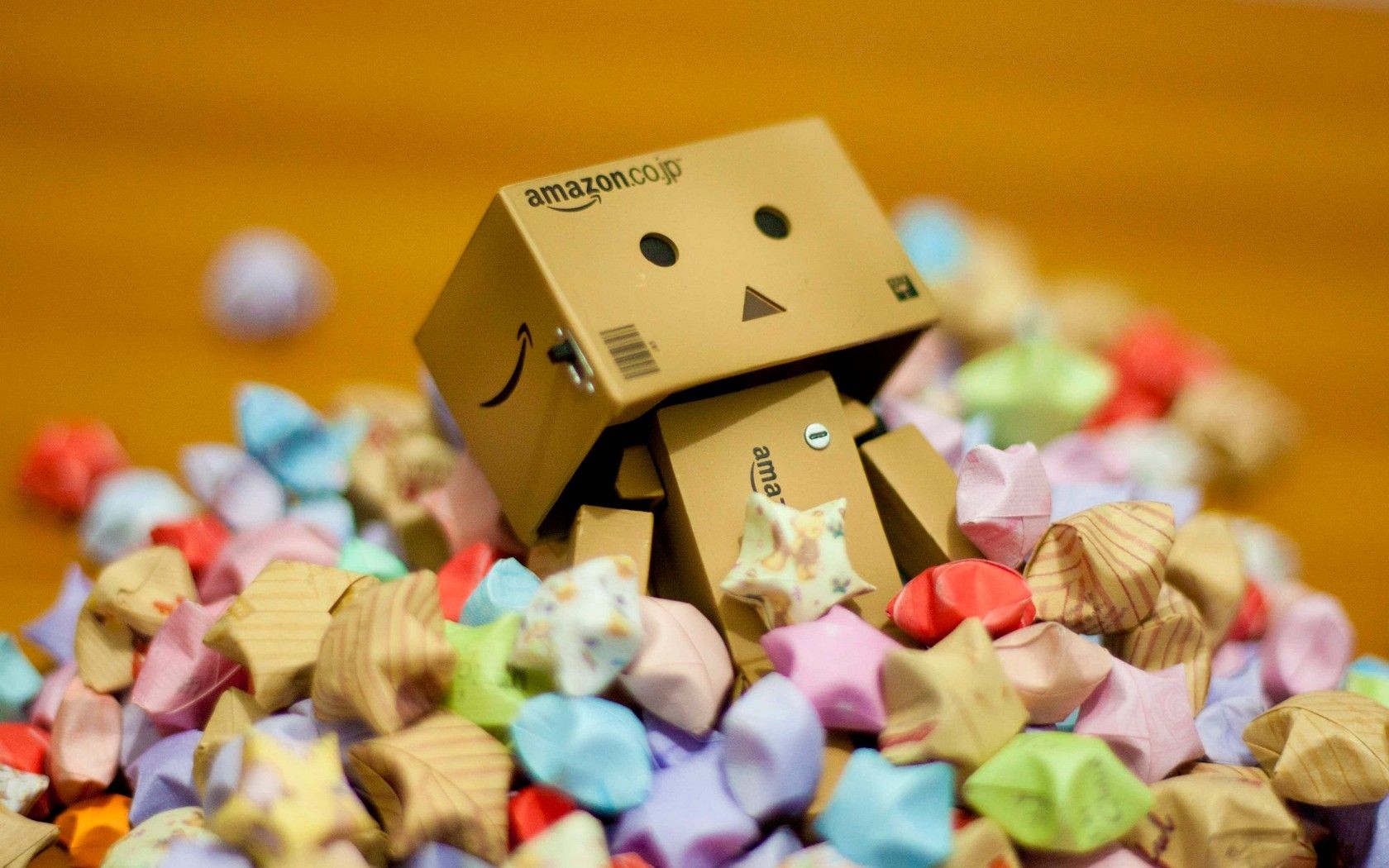 Danbo Amazon Colorful Simple Background 1680x1050