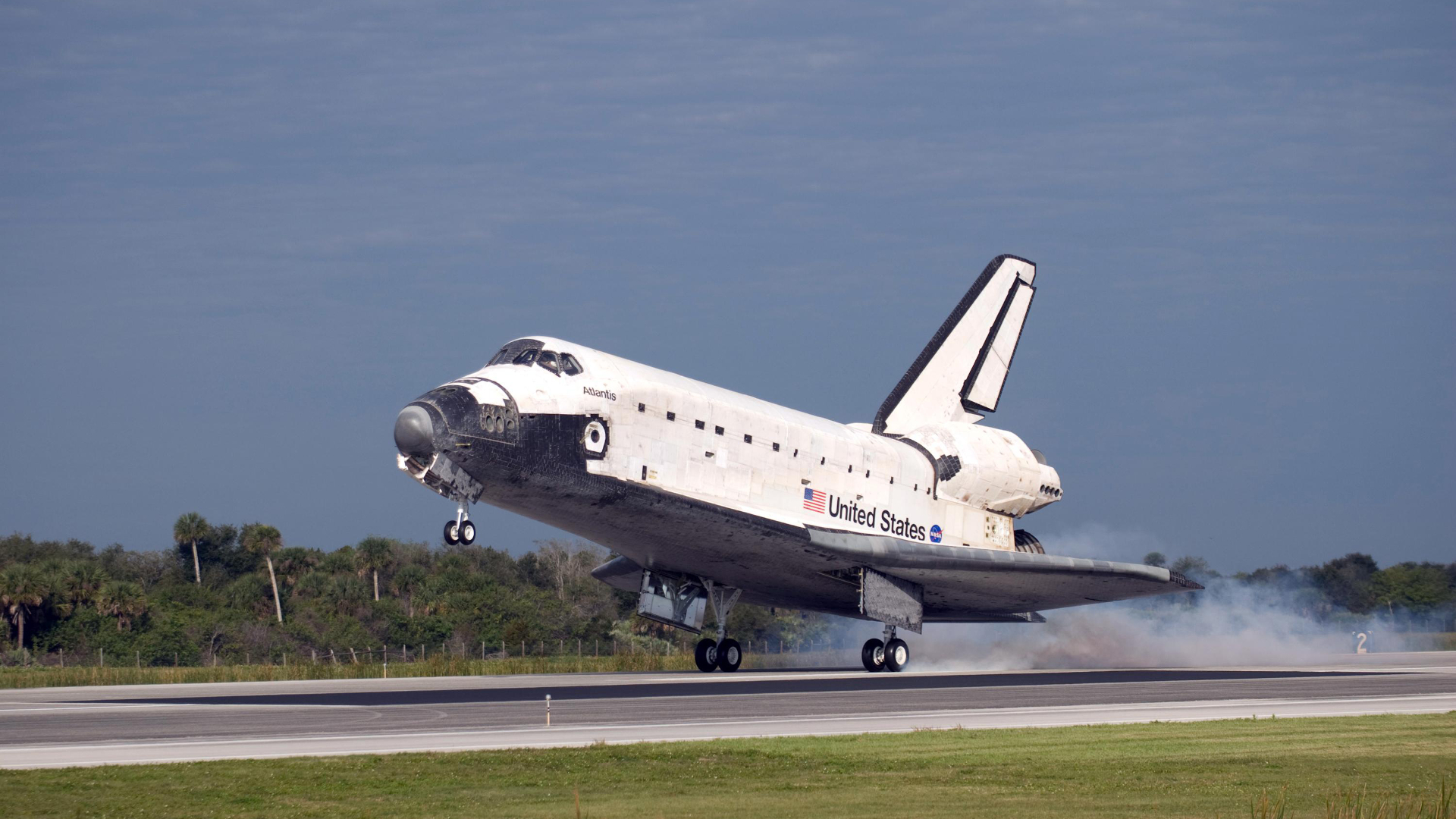 Vehicles Space Shuttle Atlantis 1920x1080