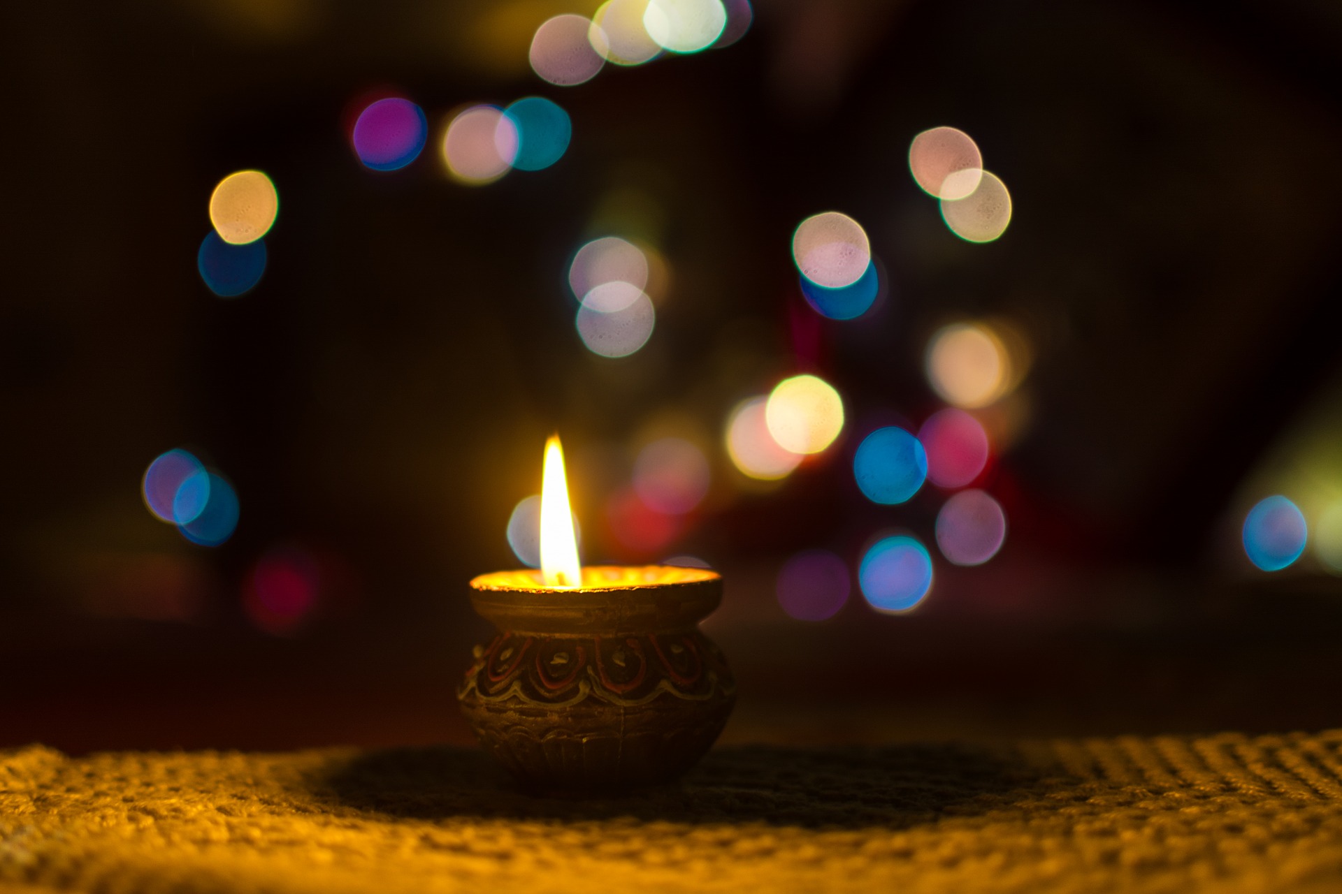 Diwali Lamp Blurred Candles Lights 1920x1280