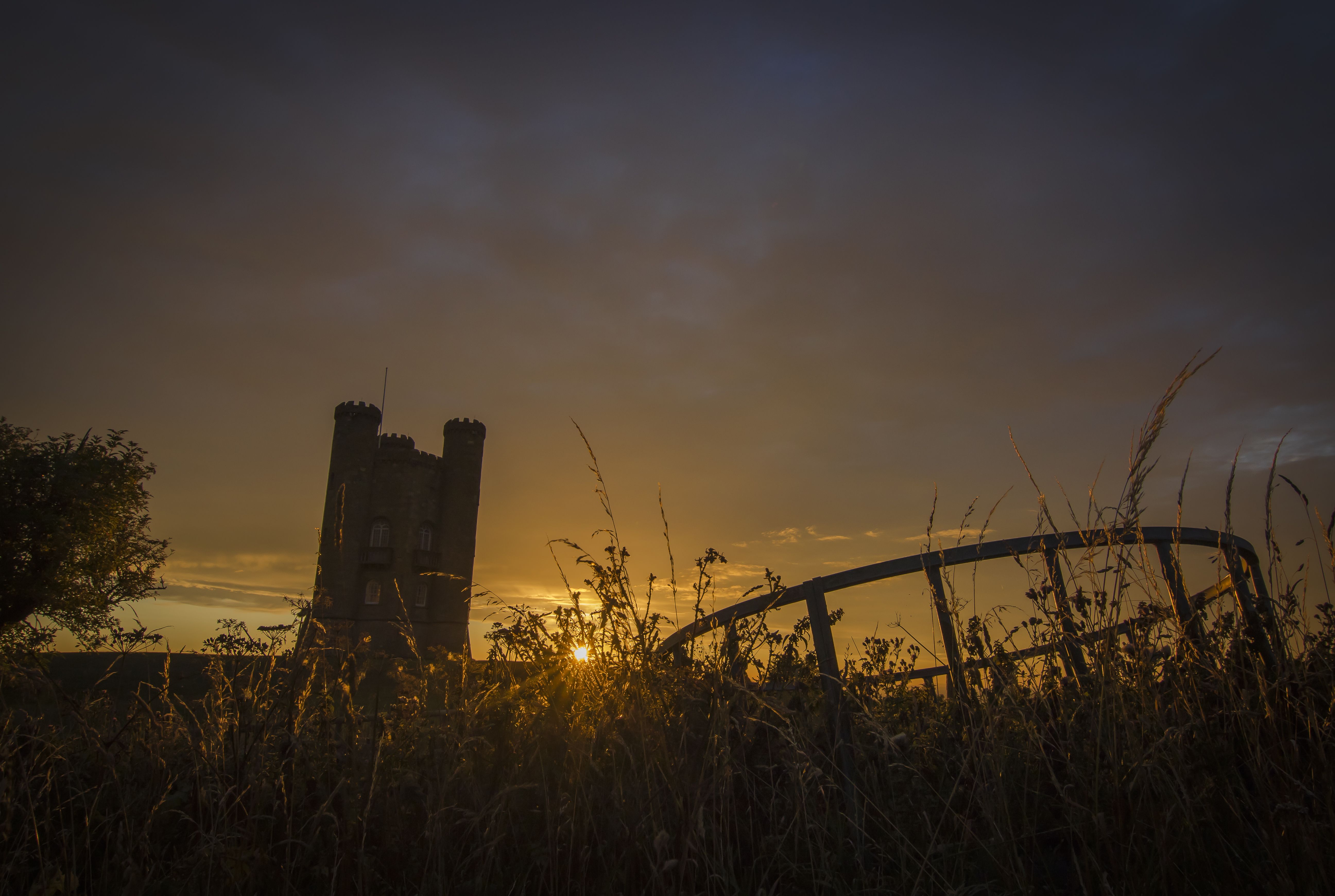 Man Made Broadway Tower Worcestershire 5185x3481