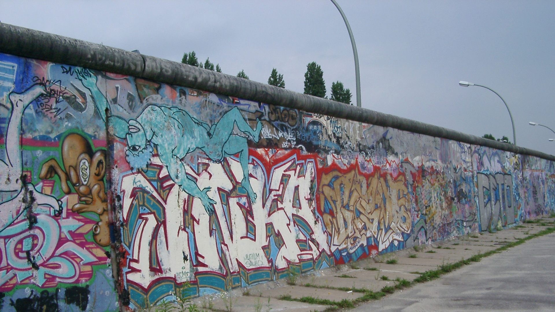 Berlin Wall Graffiti Wall Outdoors Urban 1920x1080