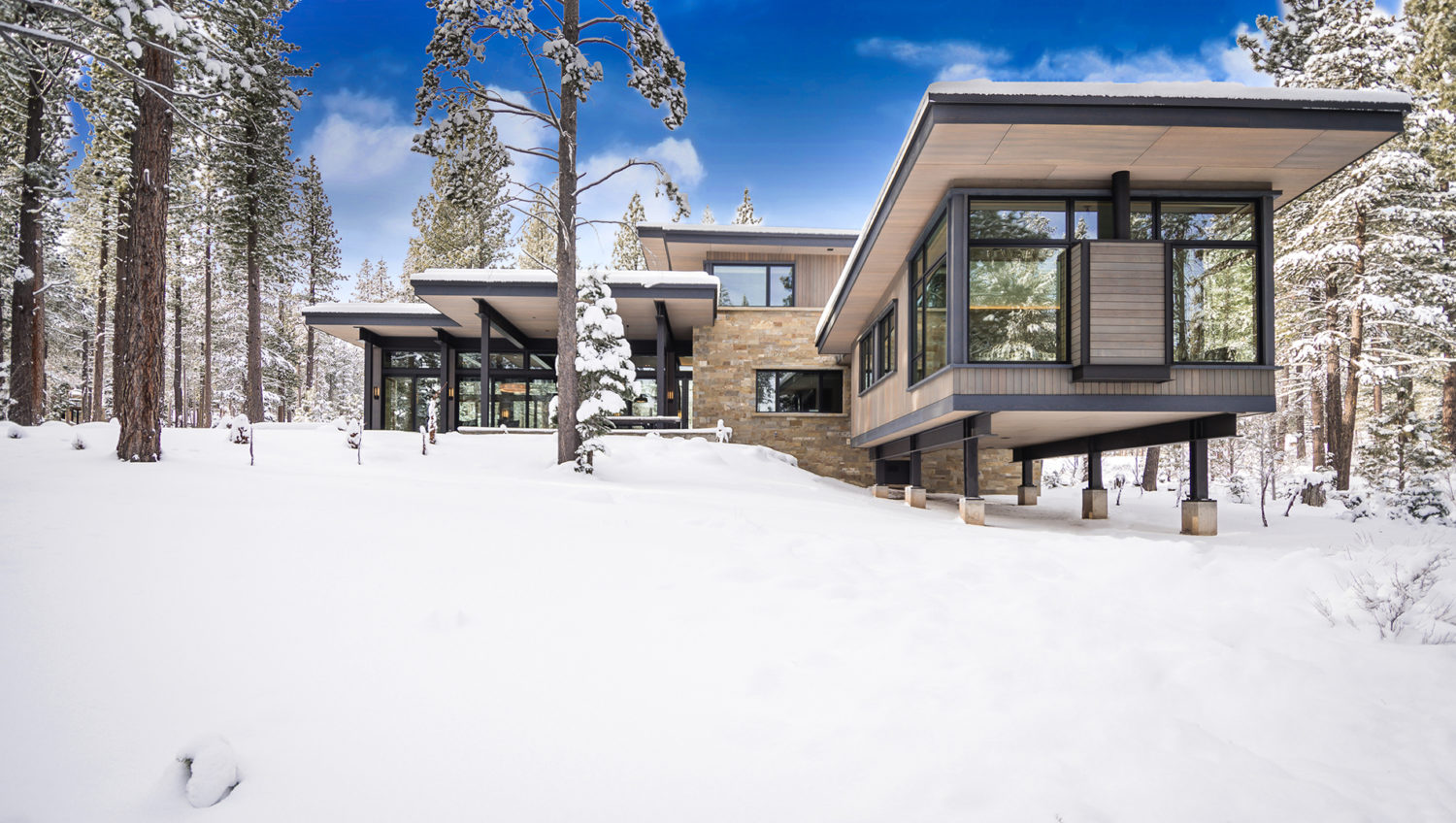 Modern House Mansions Architecture Snow 1500x848